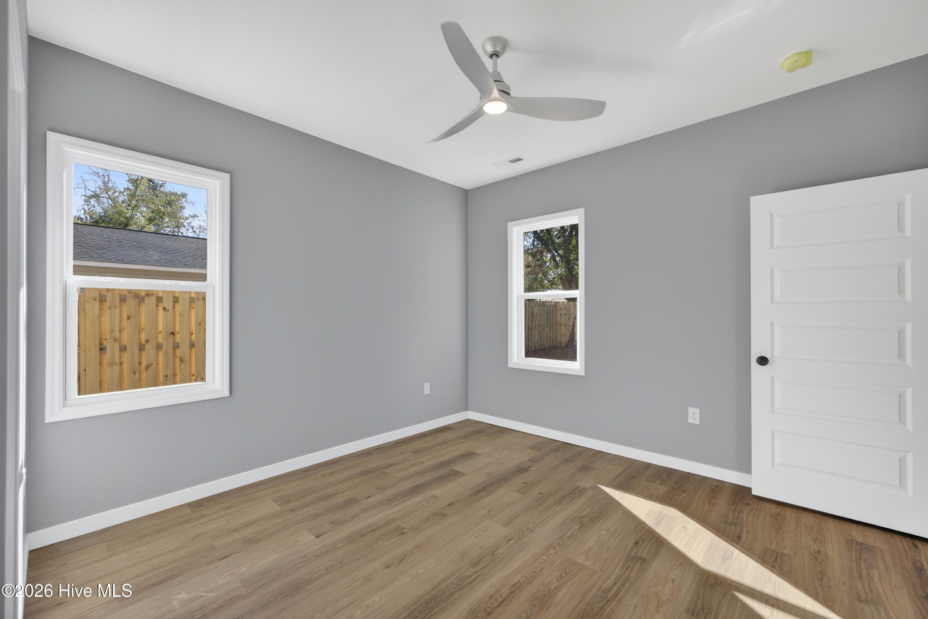 100550006 | Photo 21