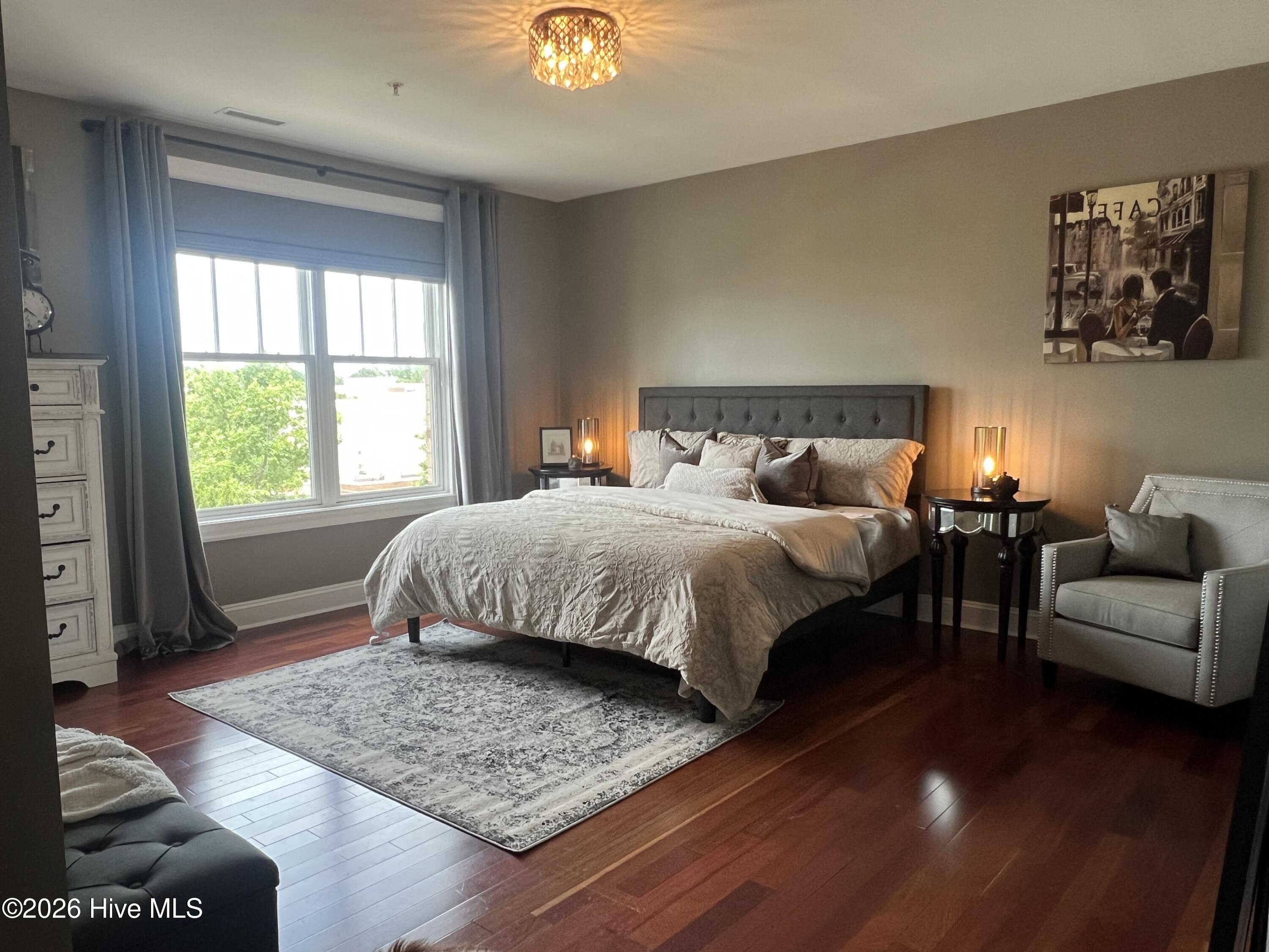 100565010 | Photo 20