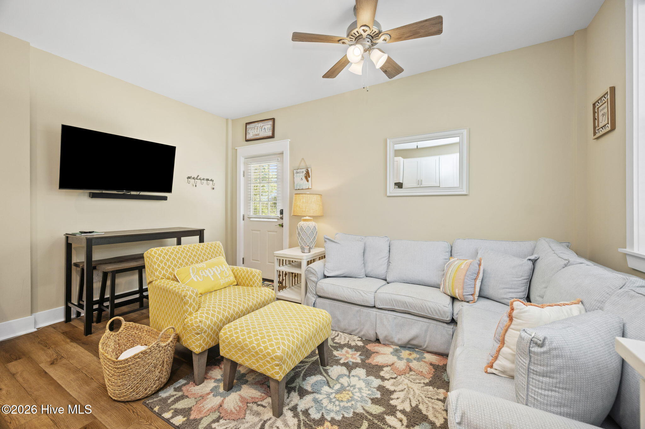 100565691 | Photo 45