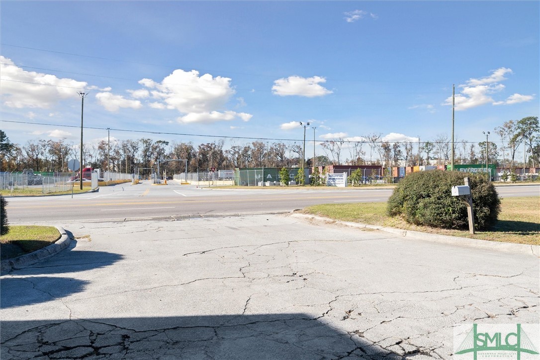 1564 Dean Forest Road, Savannah, GA, 31408