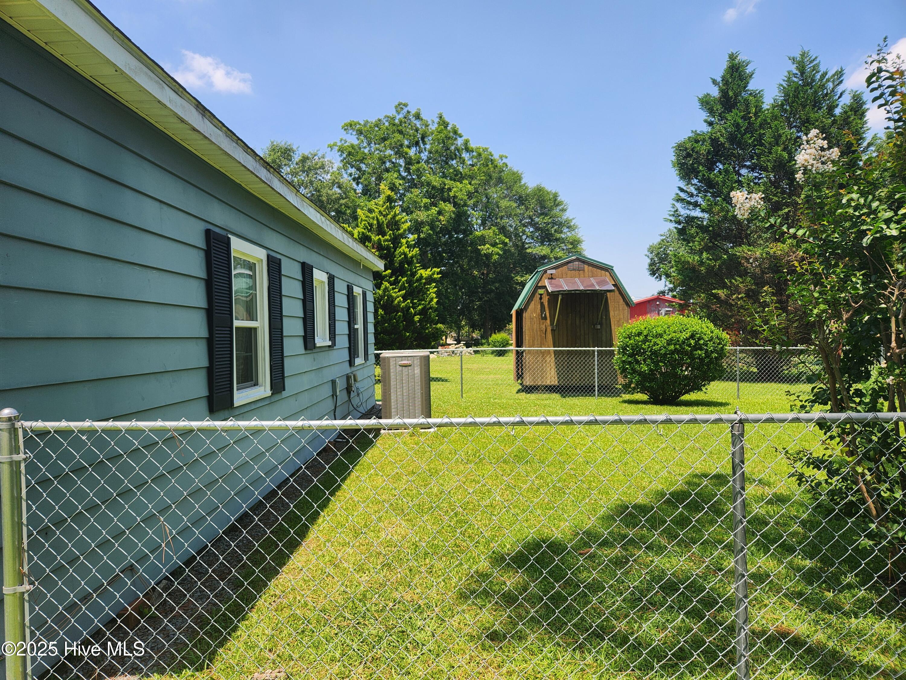 Homes for sale in Beulaville, NC | 215 S Lee Ave, Beulaville, NC 28518 | MLS# 100516595