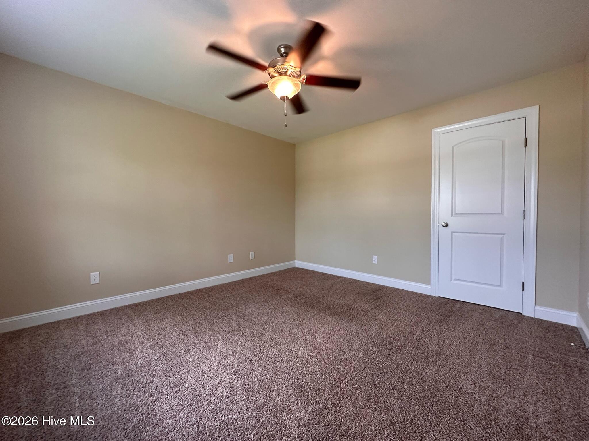 100557868 | Photo 47