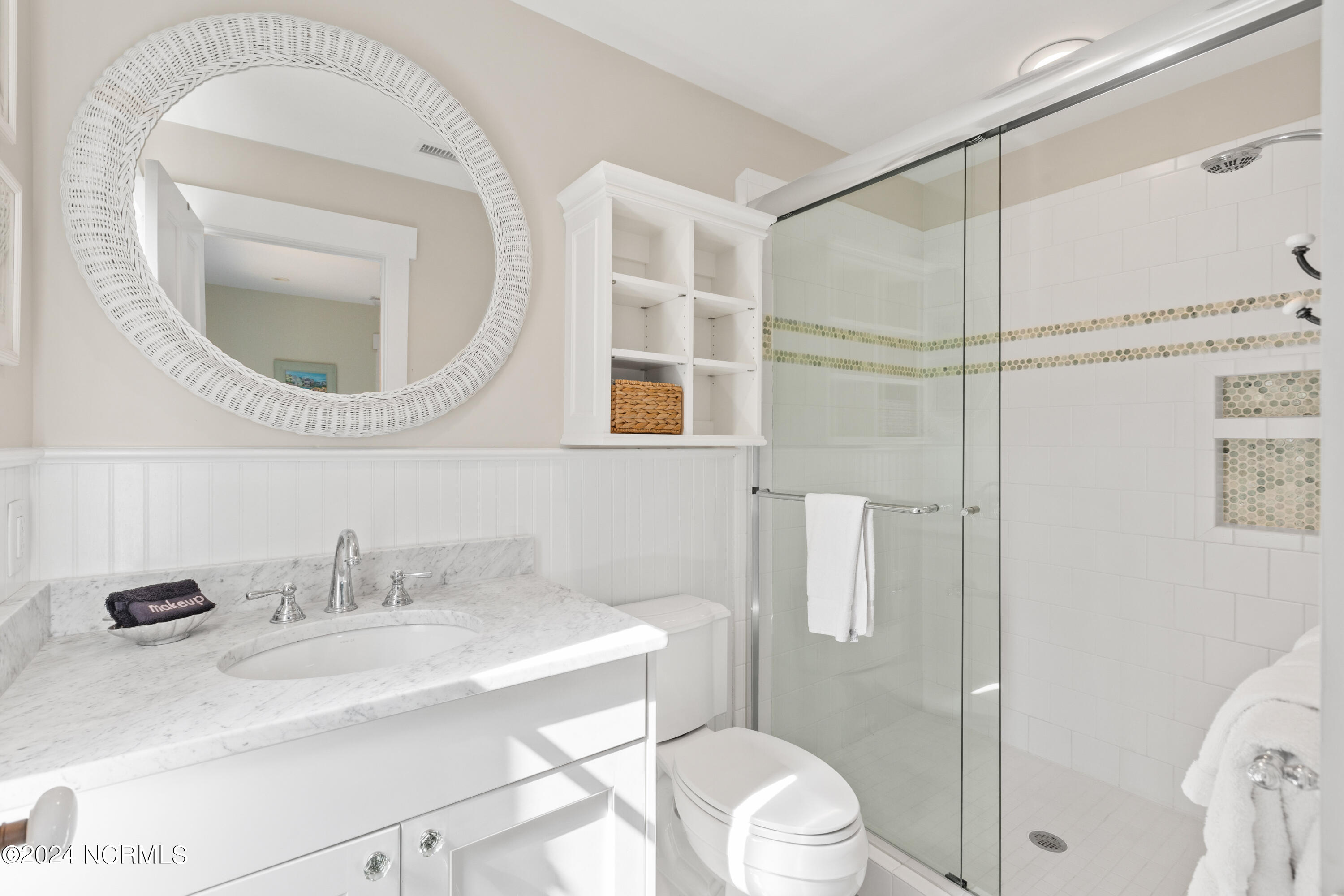 100468514 | Photo 55