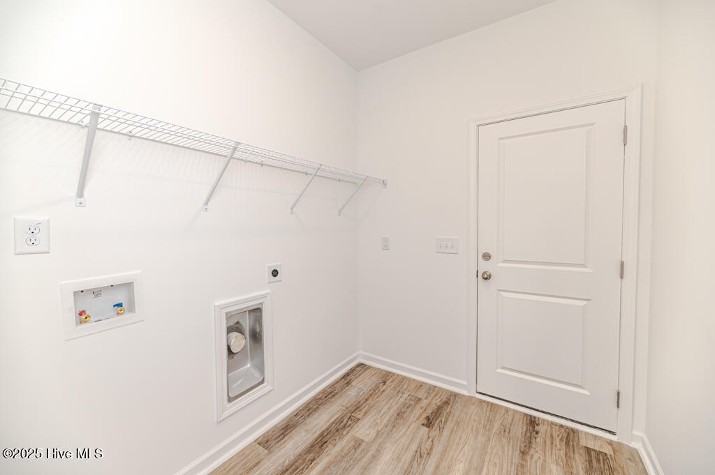 100536003 | Photo 15