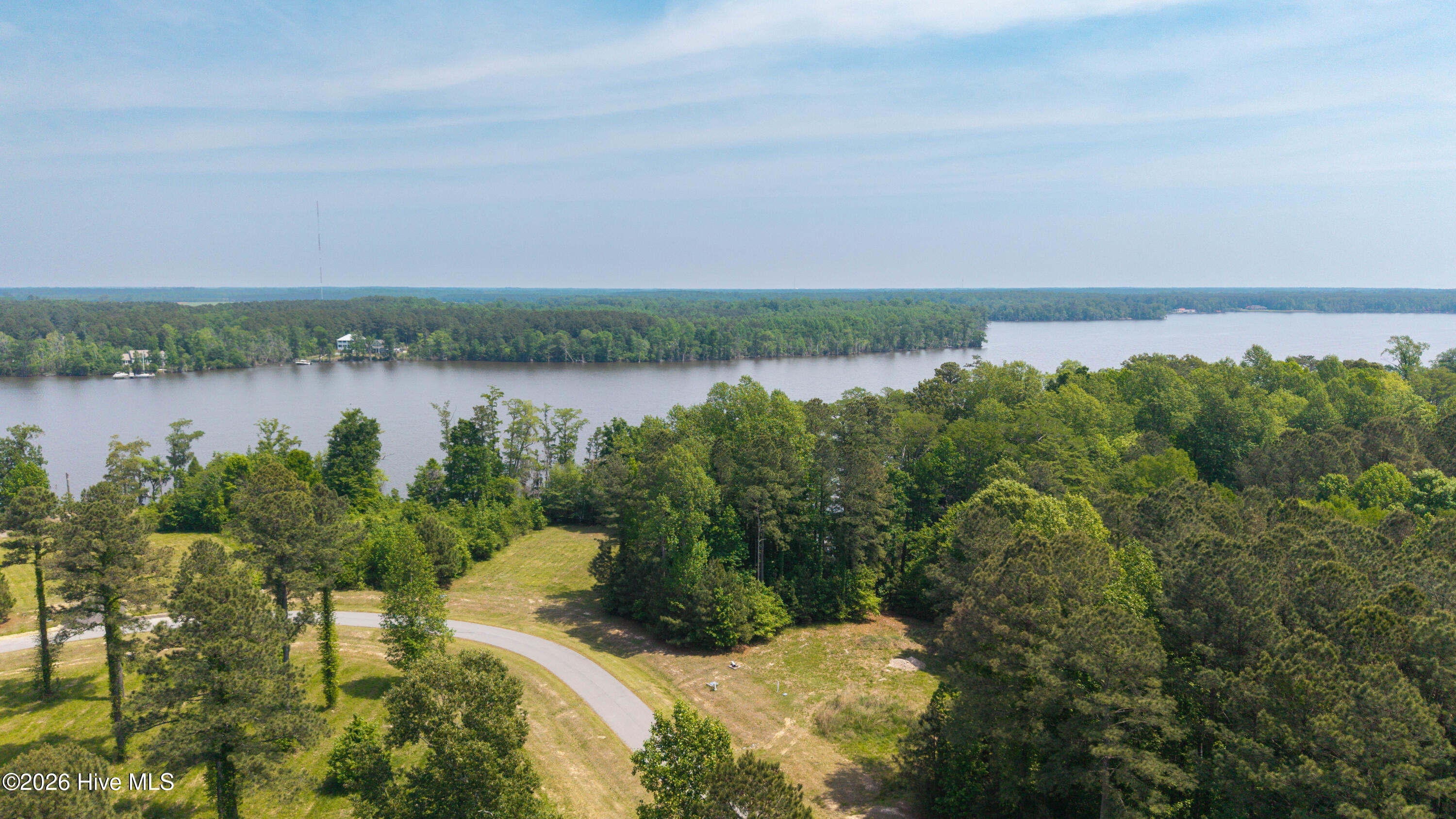 Exterior photo of 424 88 Riversound Drive, Edenton, NC 27932. MLS: 100579987
