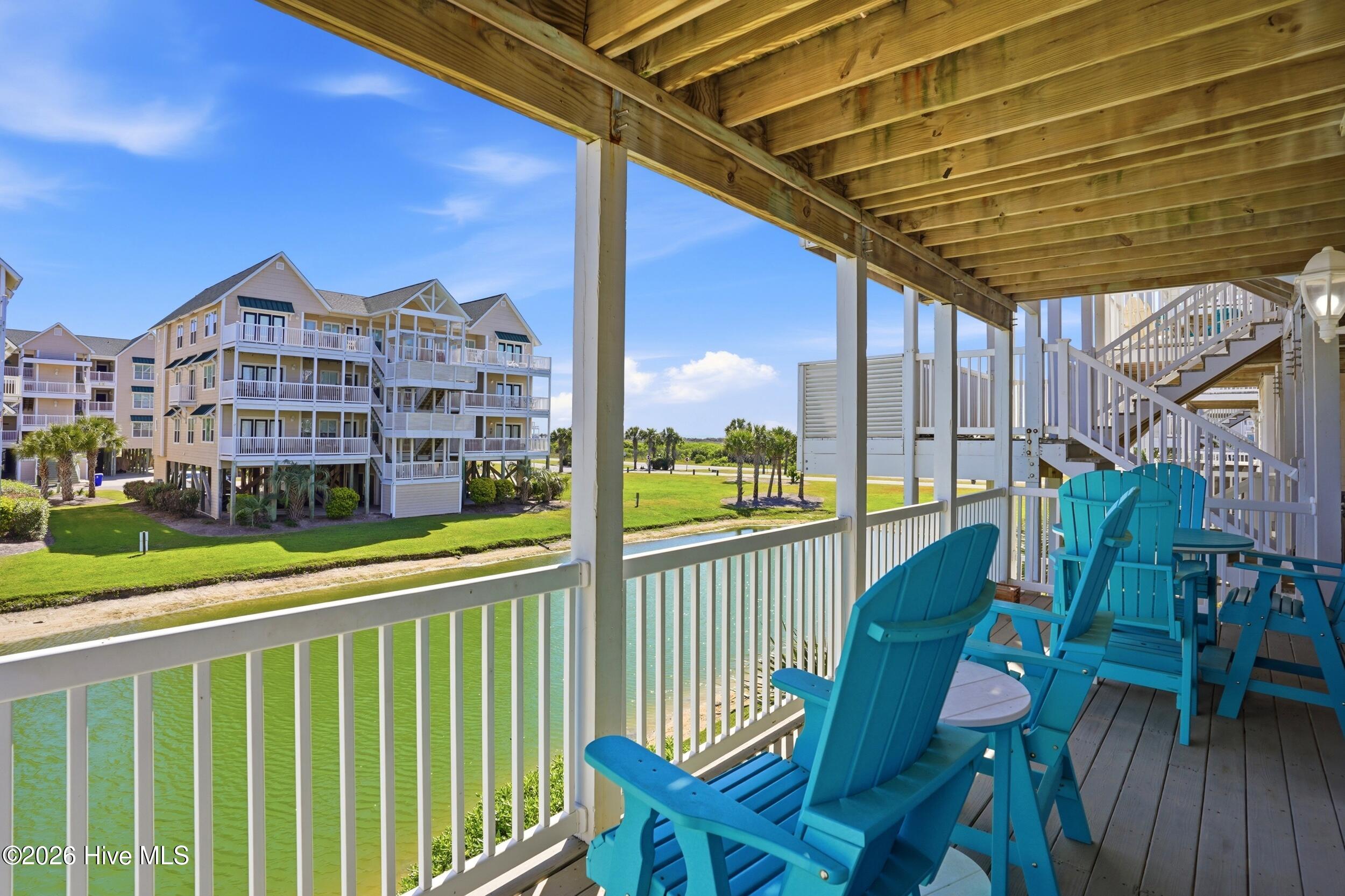 100567598 | Photo 32