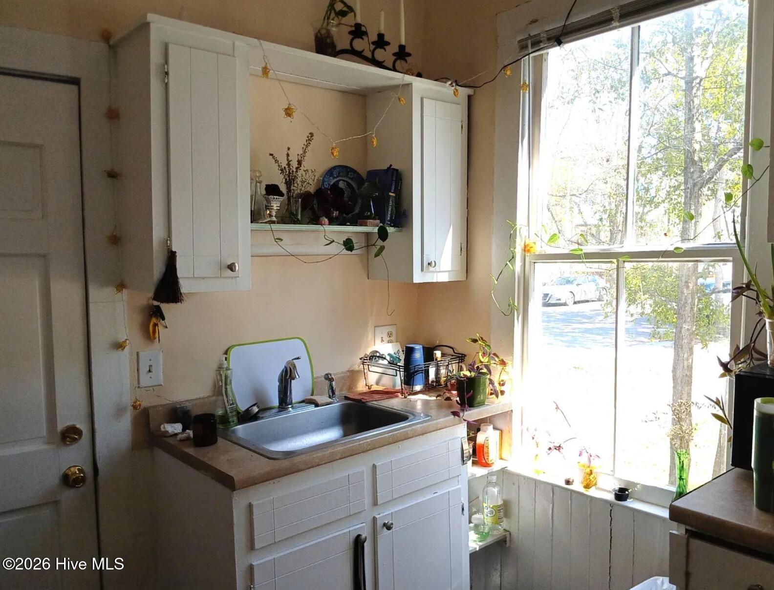 100555003 | Photo 10