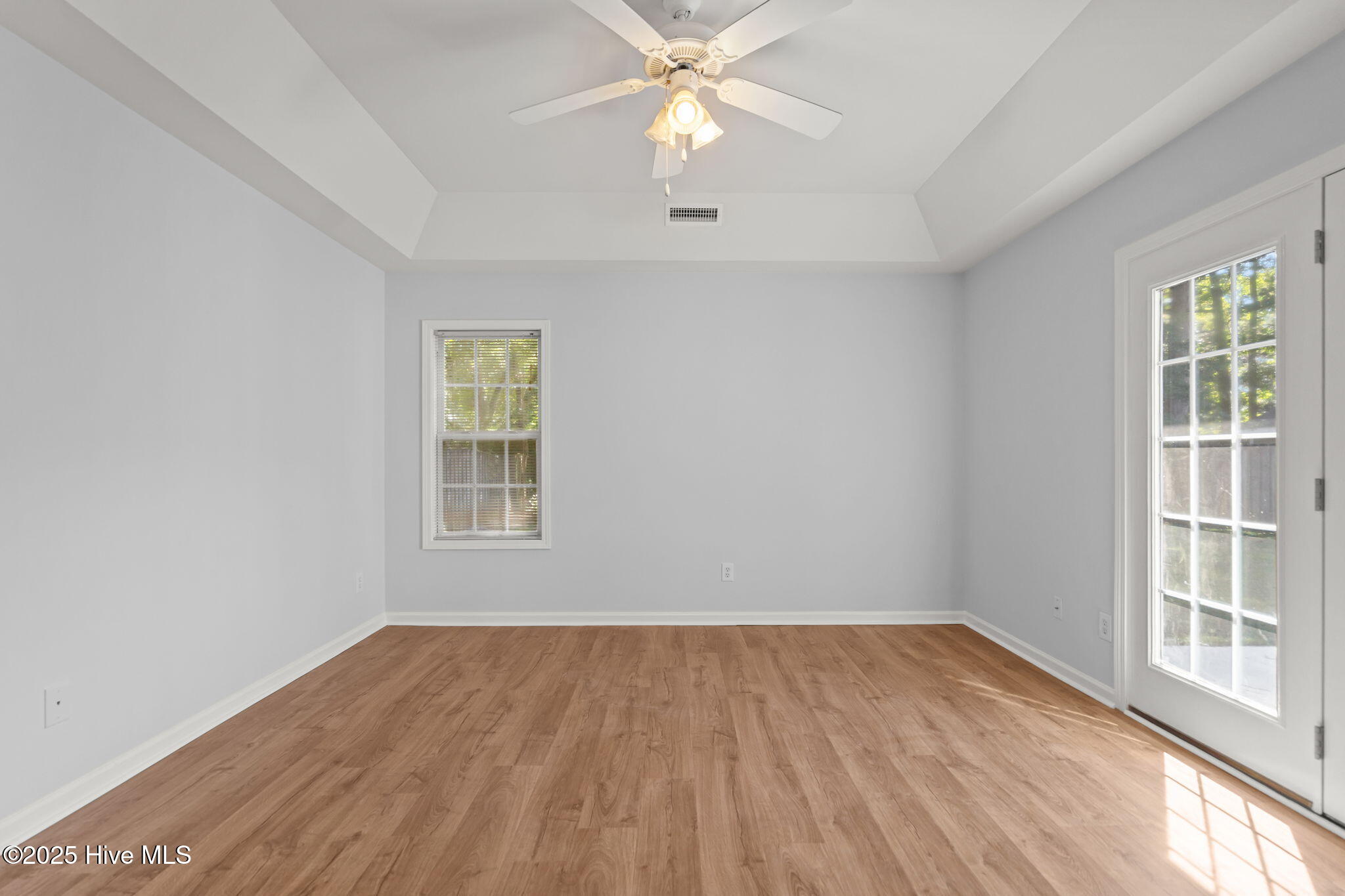 100529967 | Photo 20