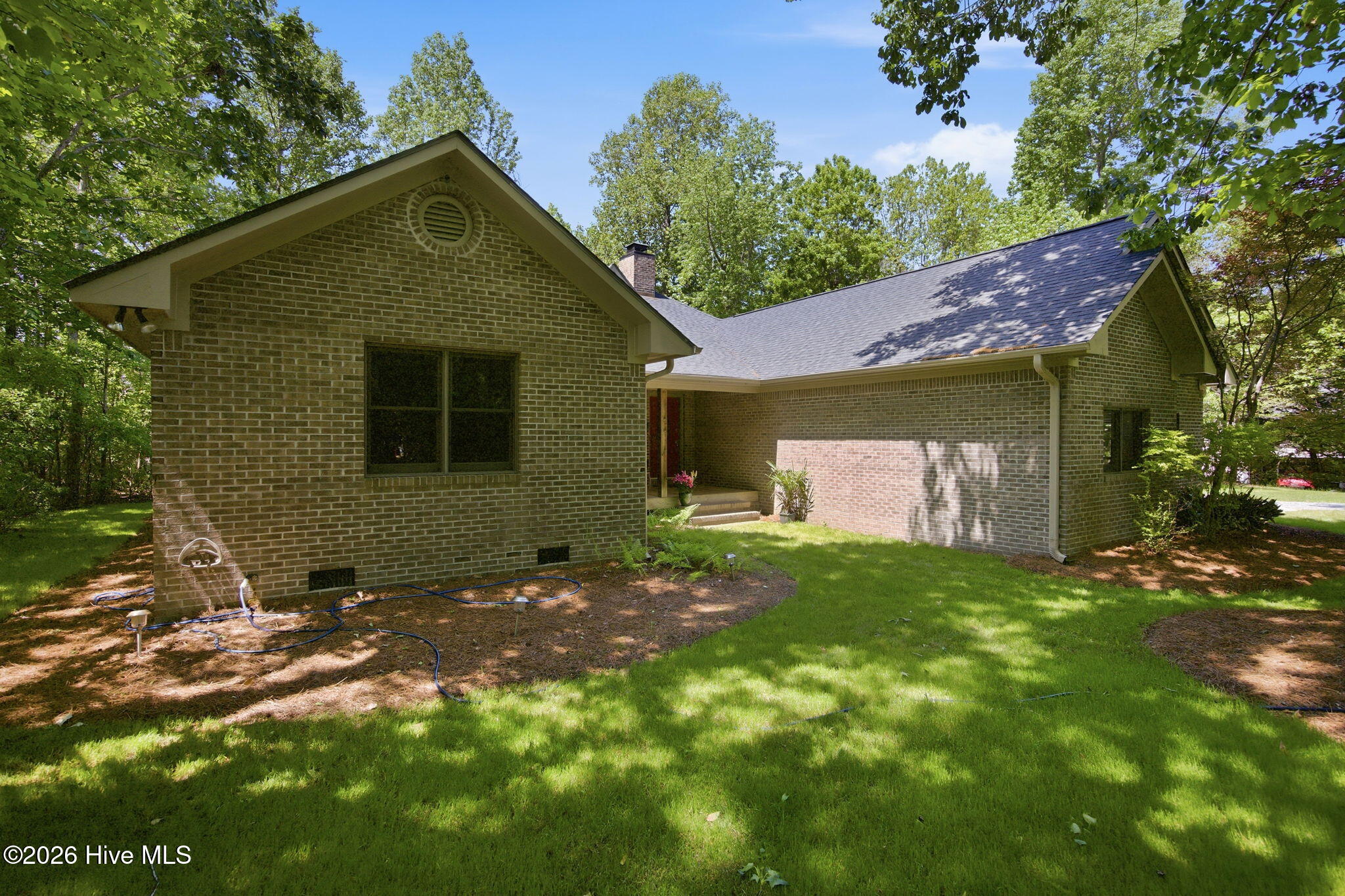 100569469 | Photo 53