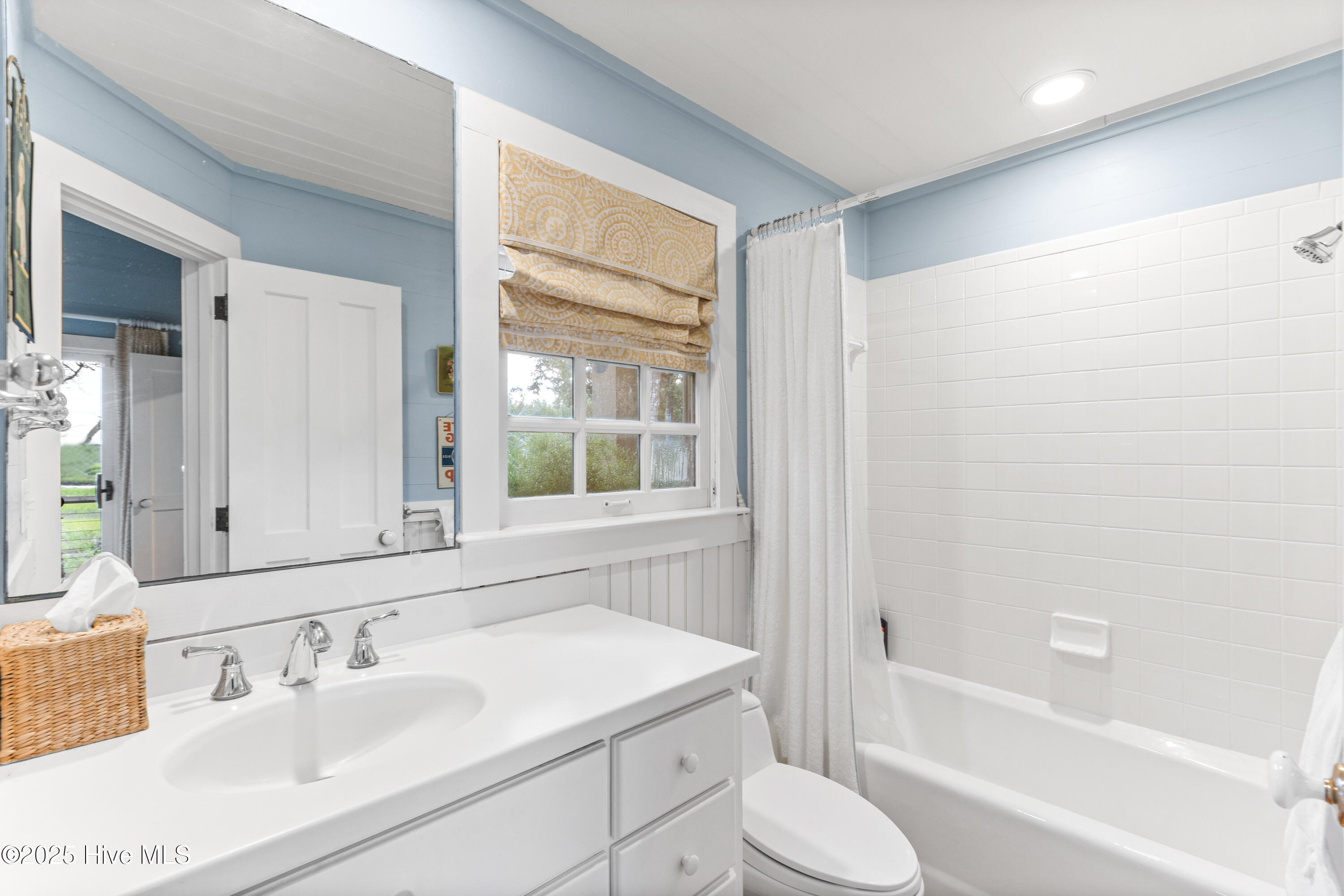 100531454 | Photo 52