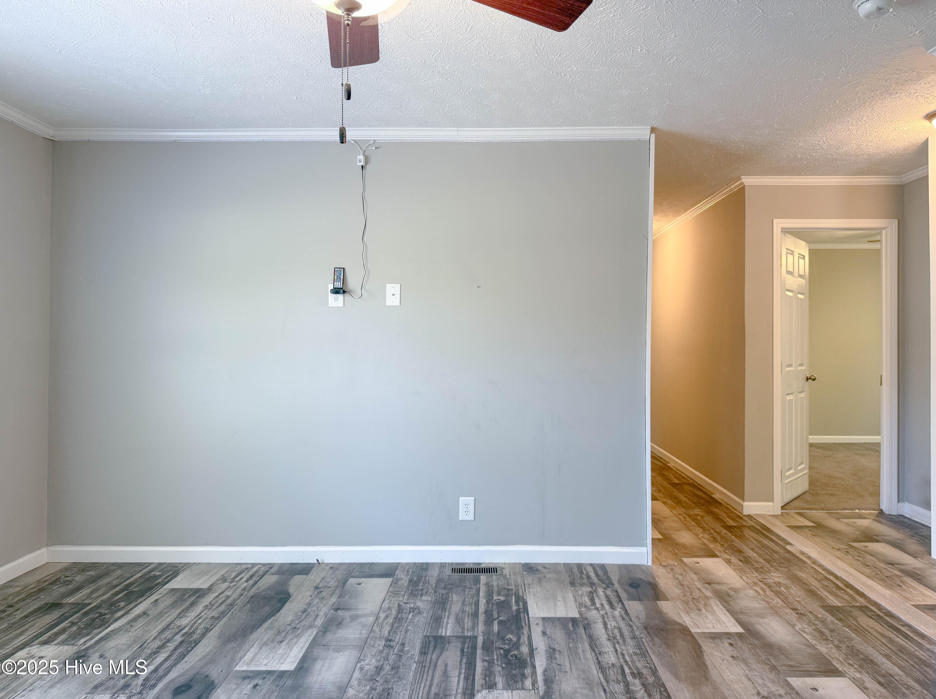 100540094 | Photo 47