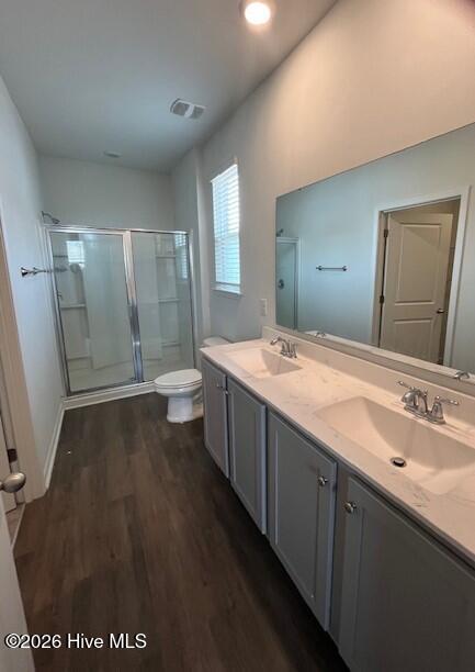 100548379 | Photo 25