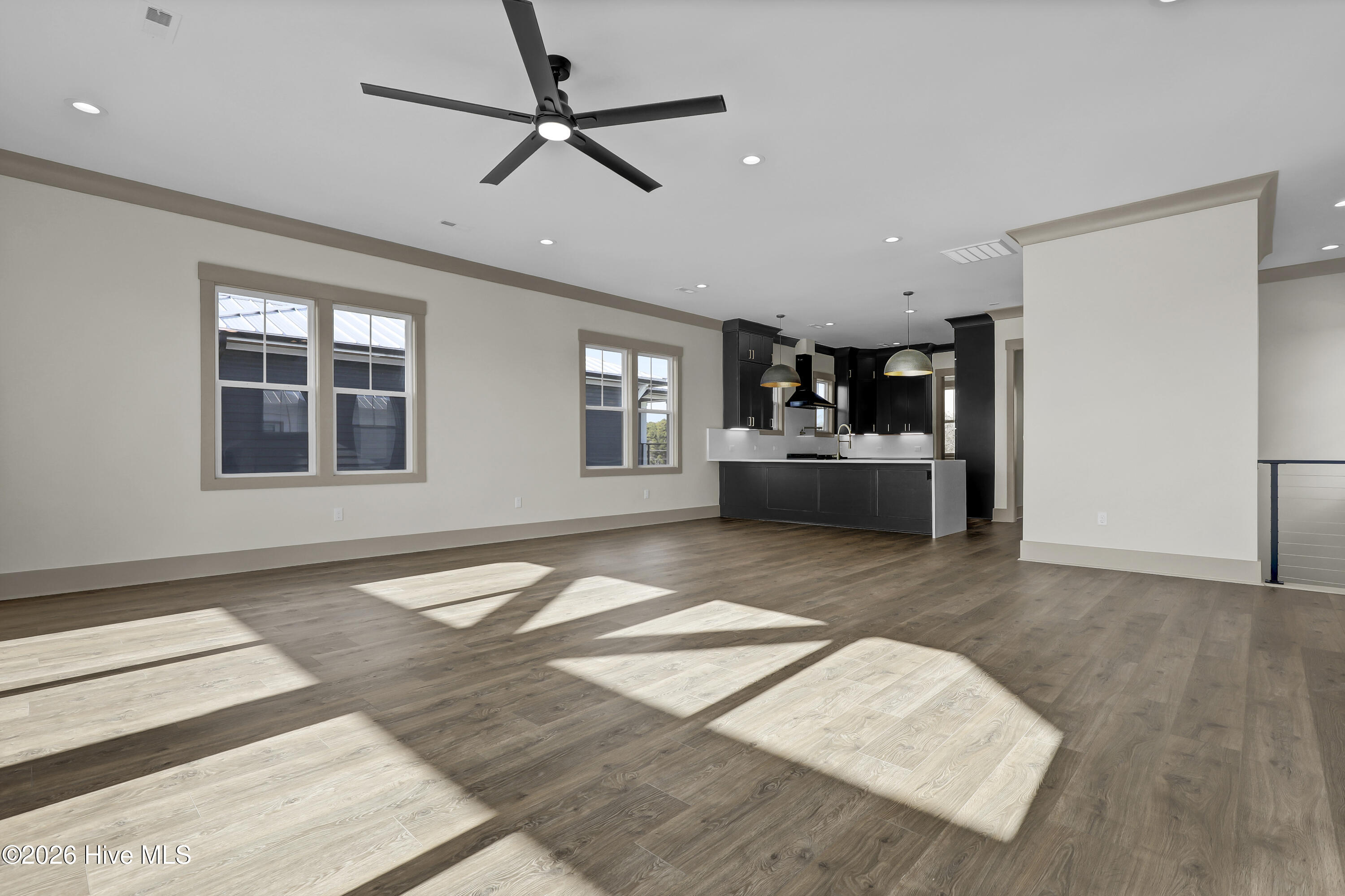 100554929 | Photo 10