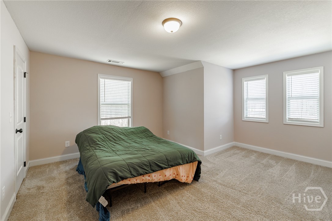 271 Oxmoor Close
