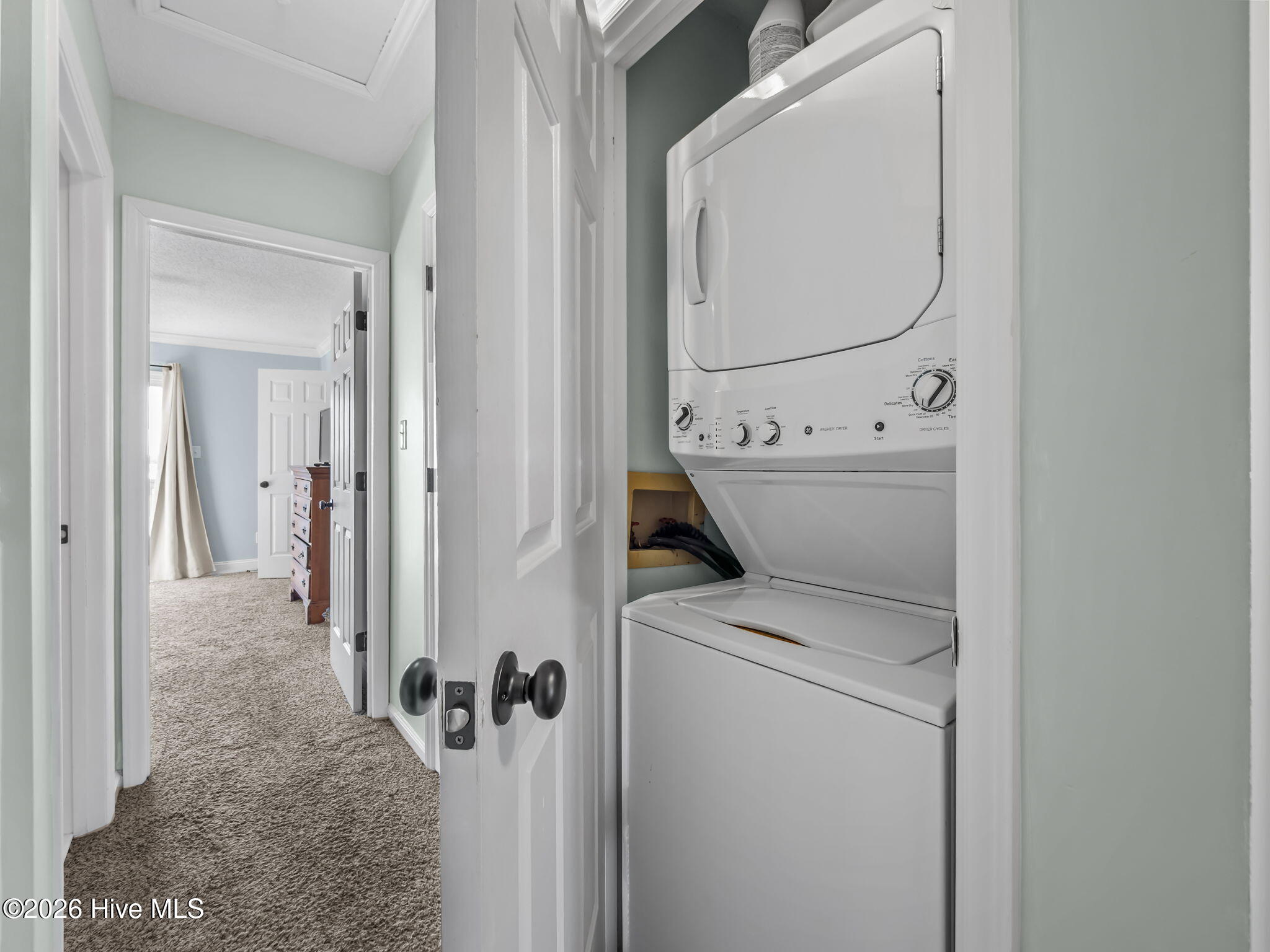 100554527 | Photo 37