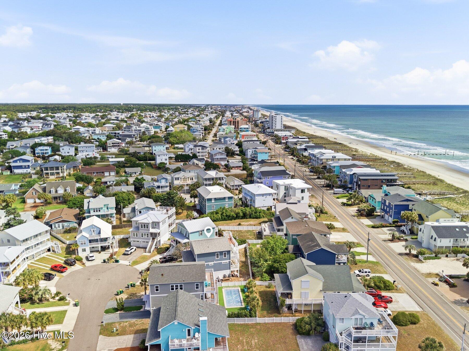 100570503 | Photo 51