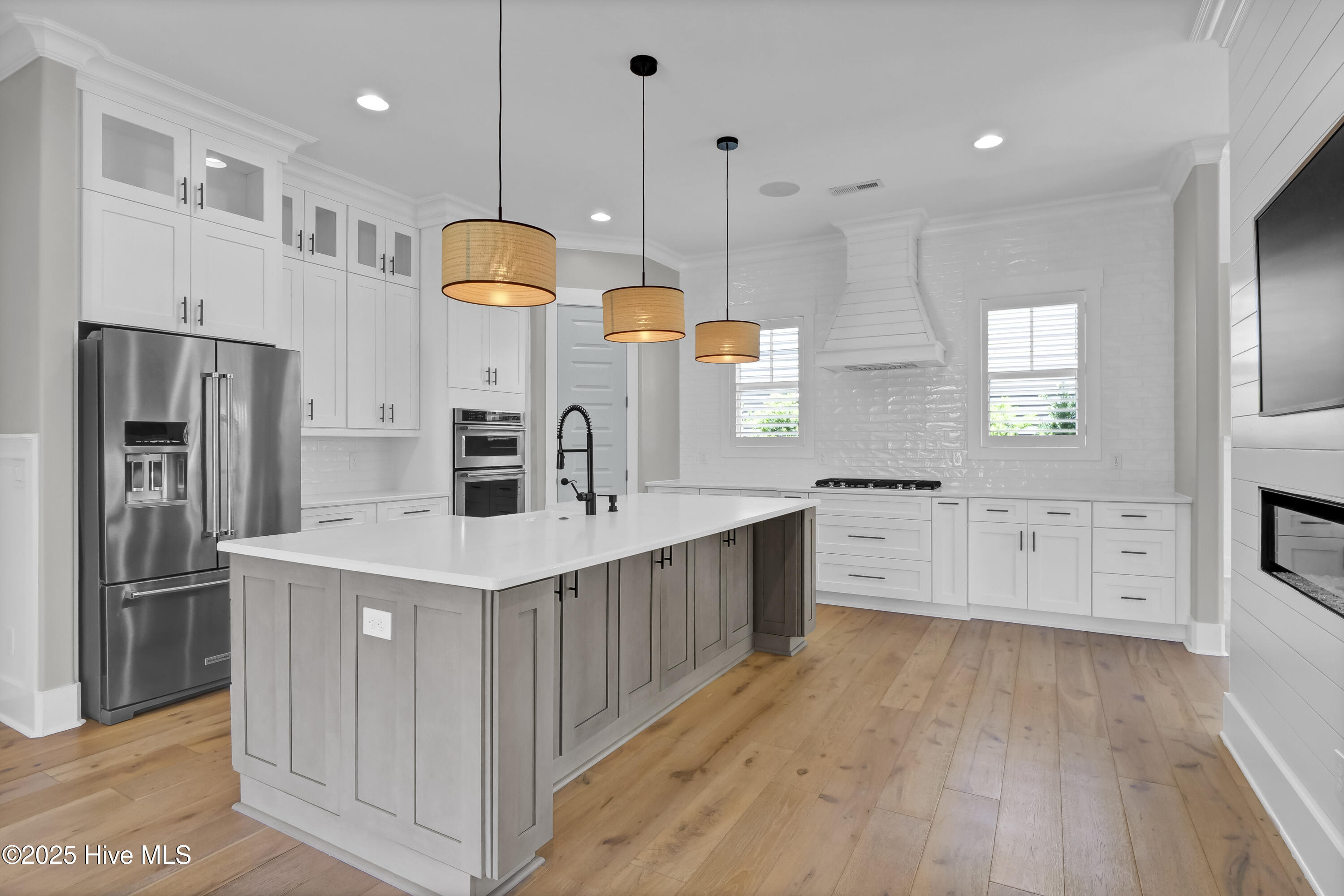 100550723 | Photo 10