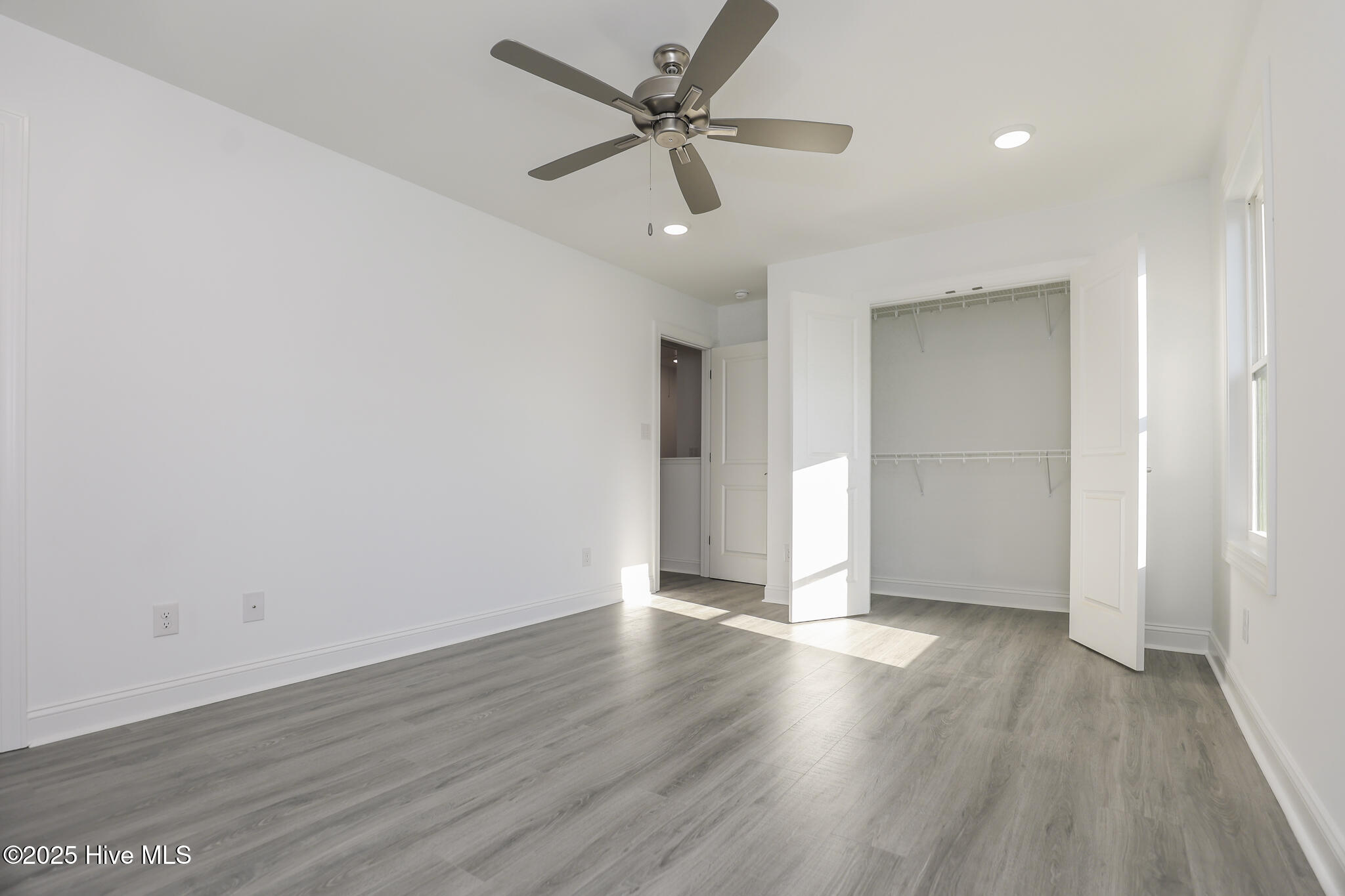 100518494 | Photo 60