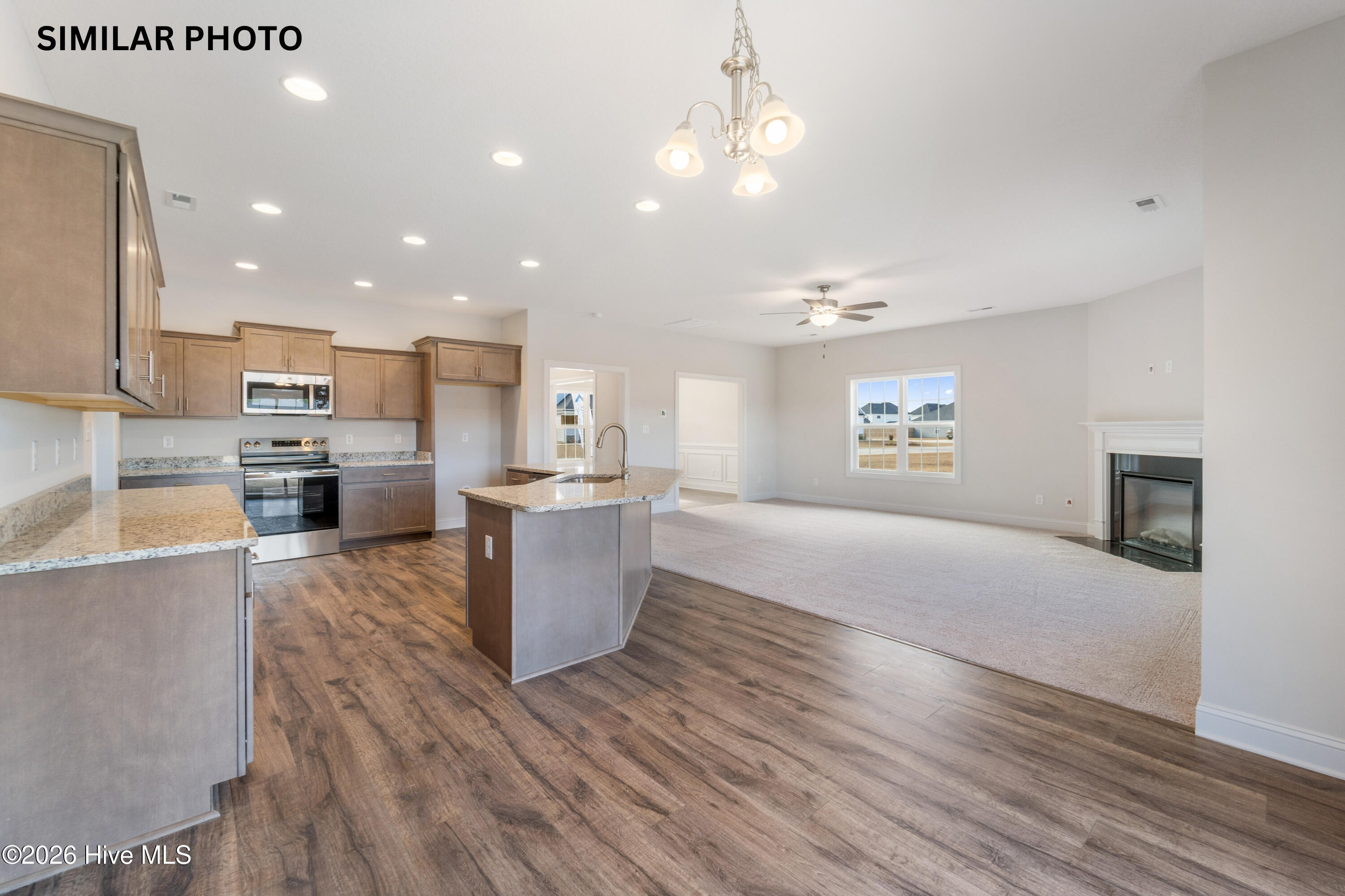 100554454 | Photo 13