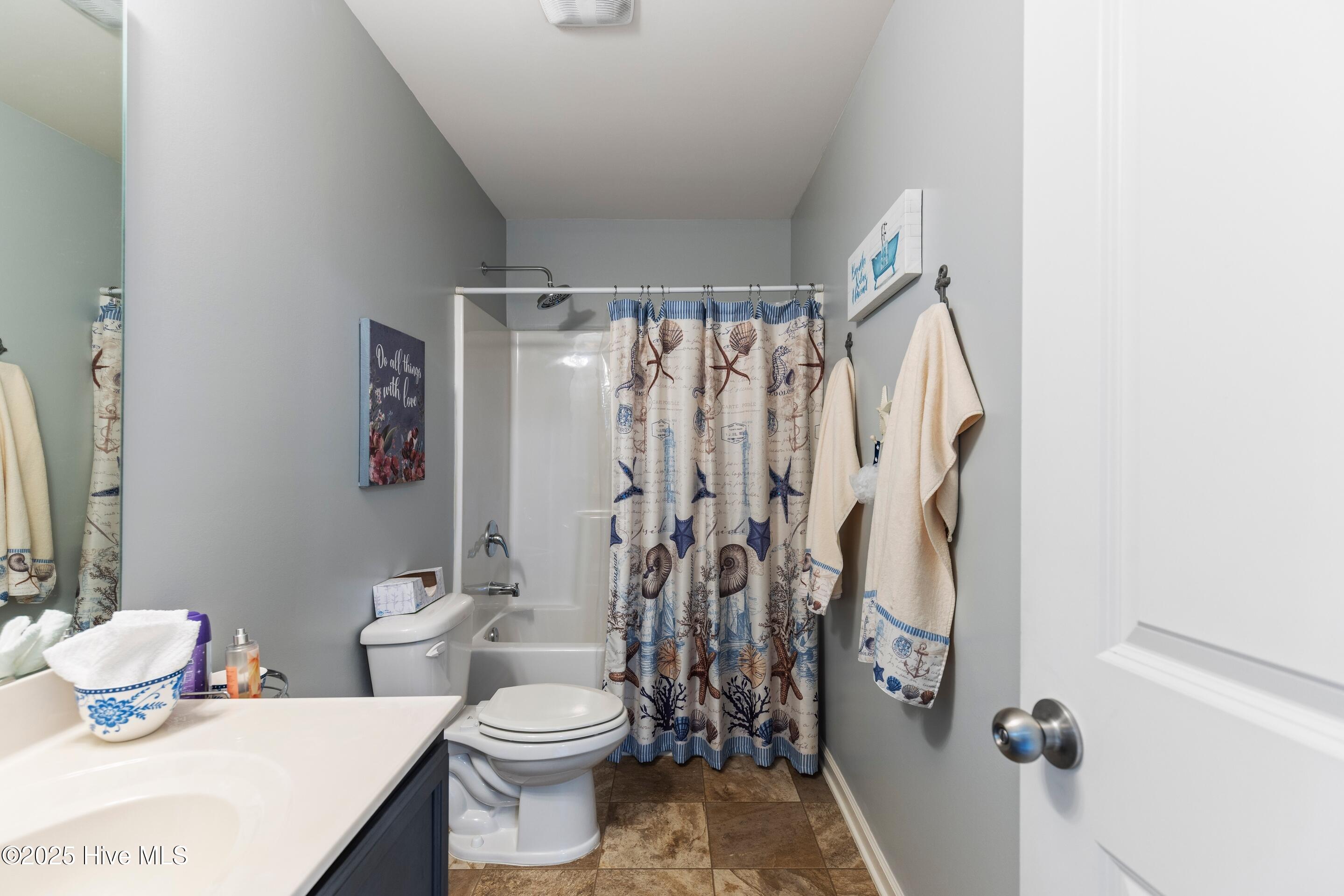 100527651 | Photo 28