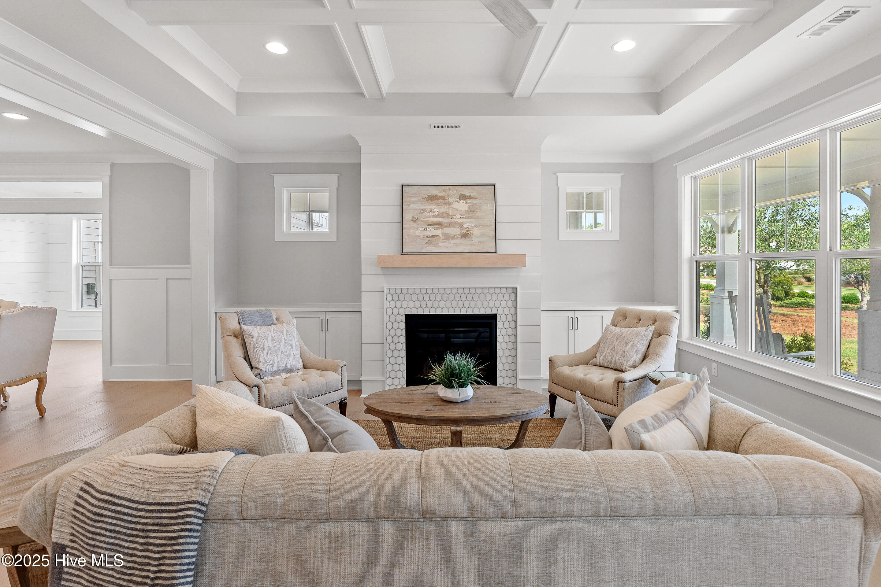 100471087 | Photo 14