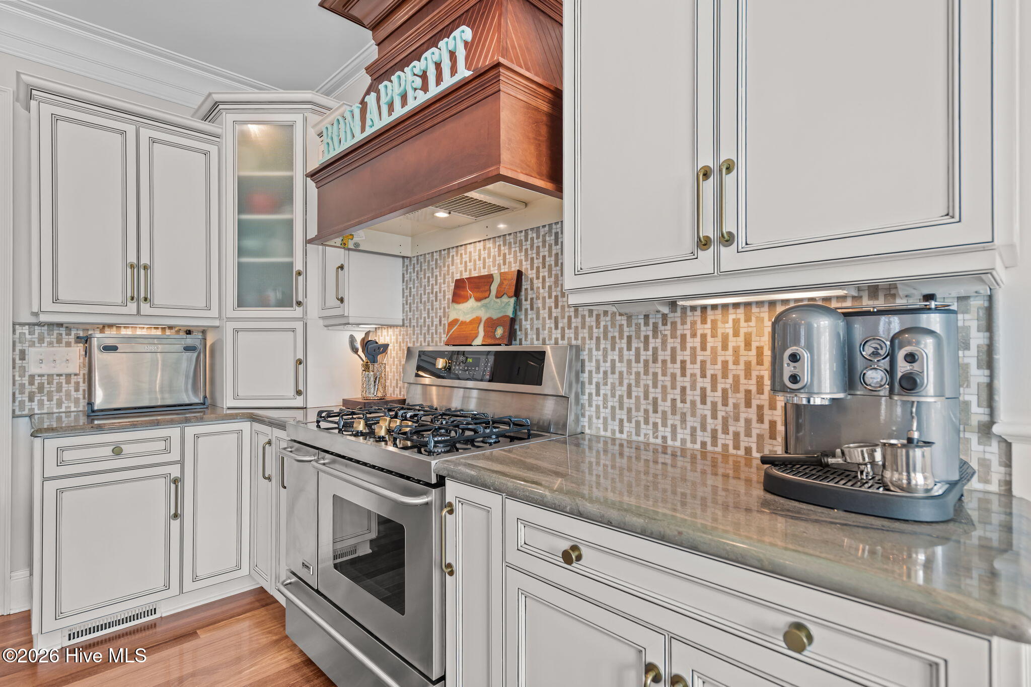 100551618 | Photo 13