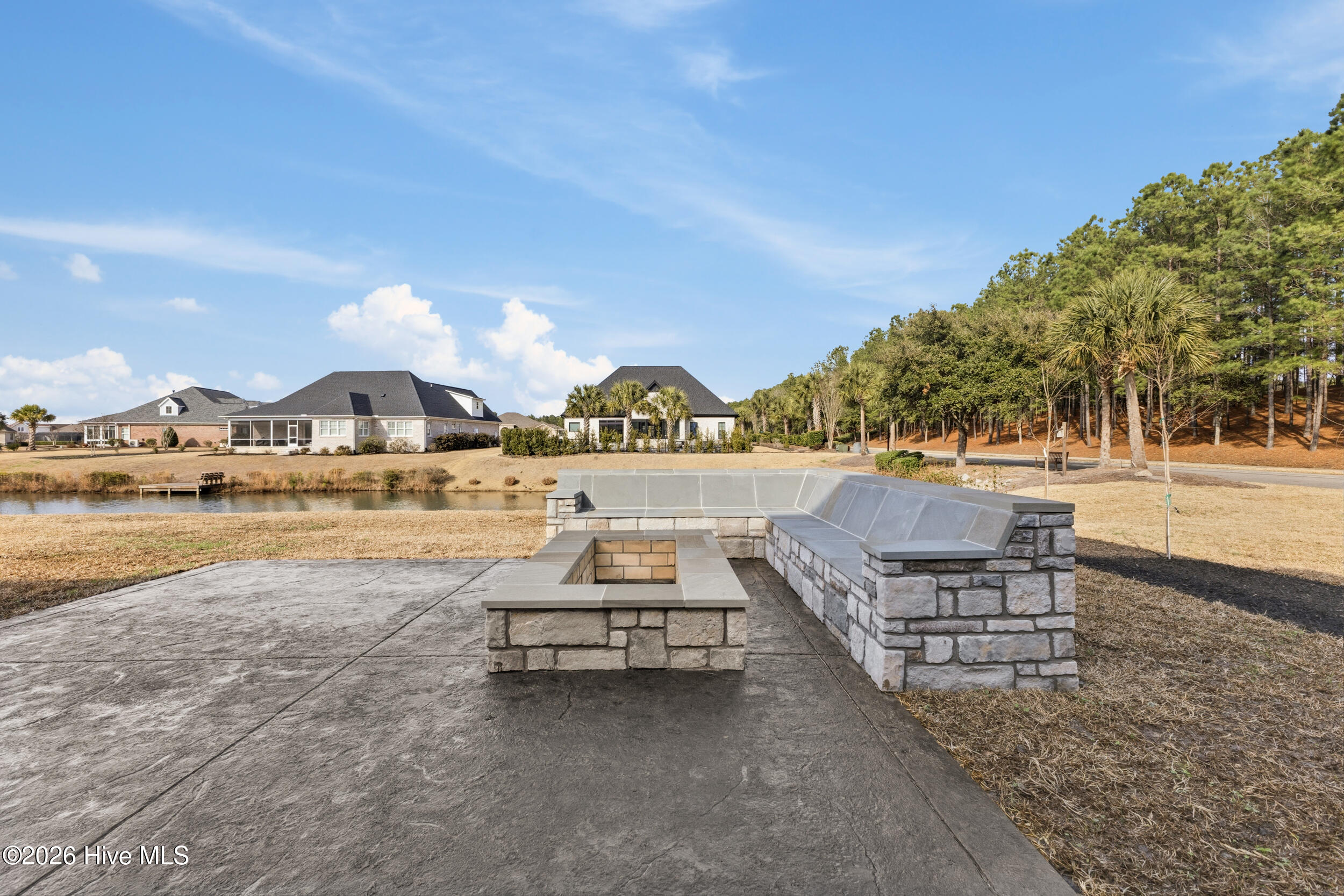 100556188 | Photo 35