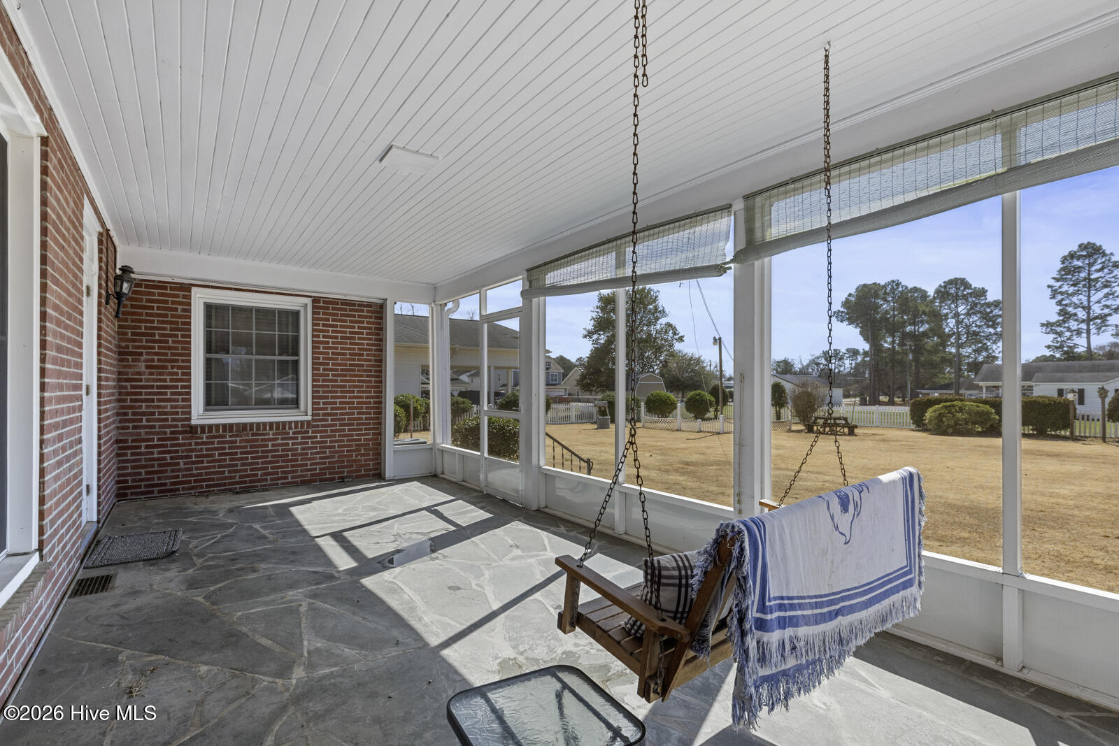 100557416 | Photo 69