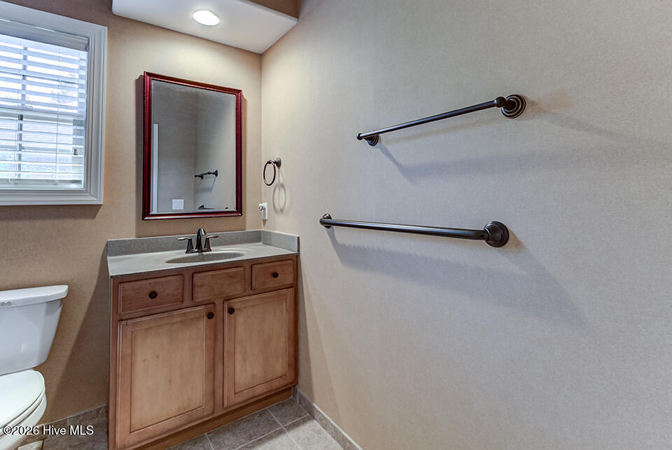 100569553 | Photo 26