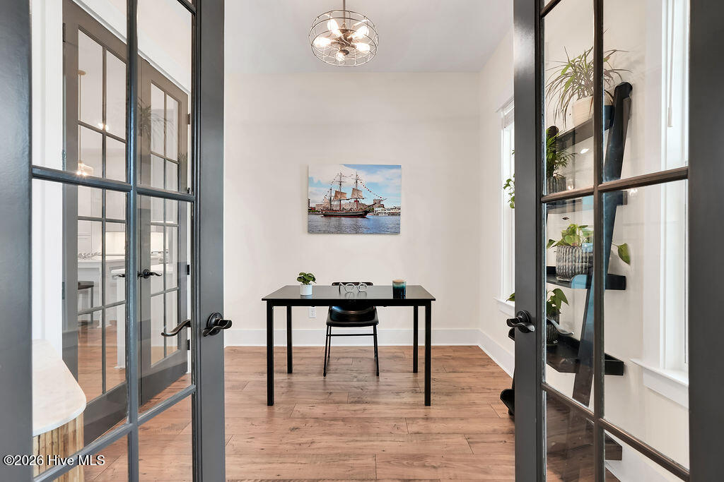 100564545 | Photo 19