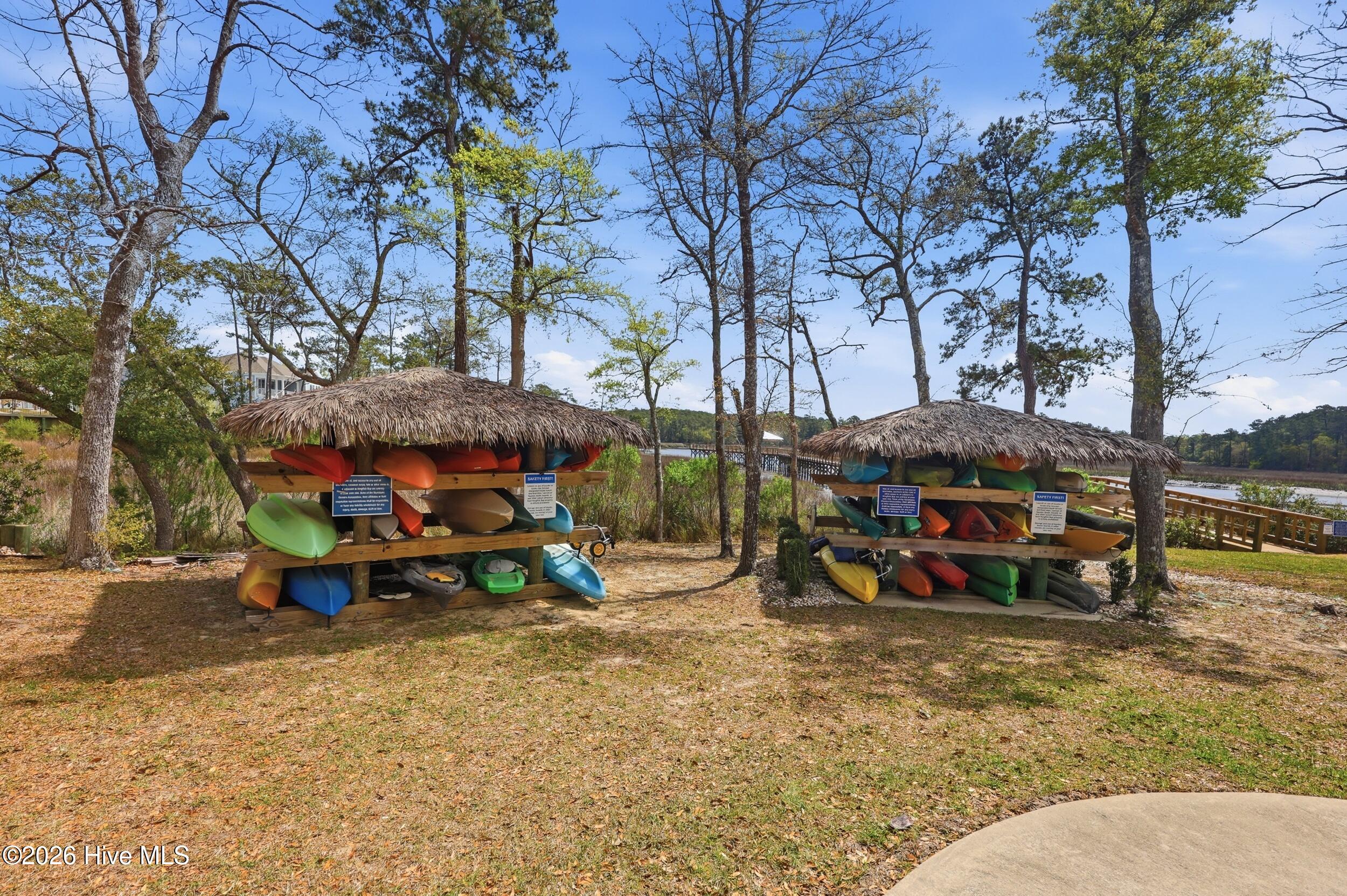 100564588 | Photo 38