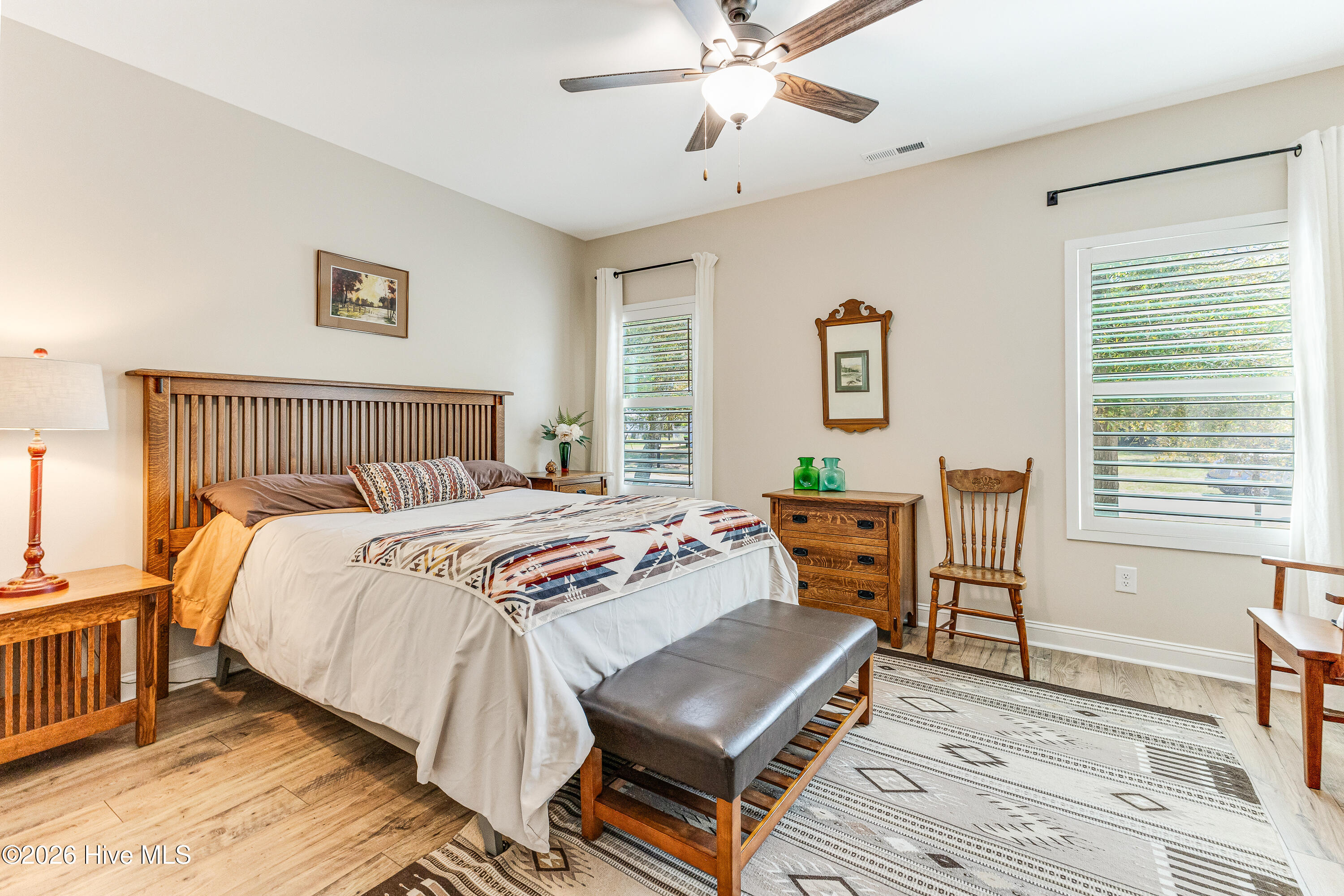 100565599 | Photo 27