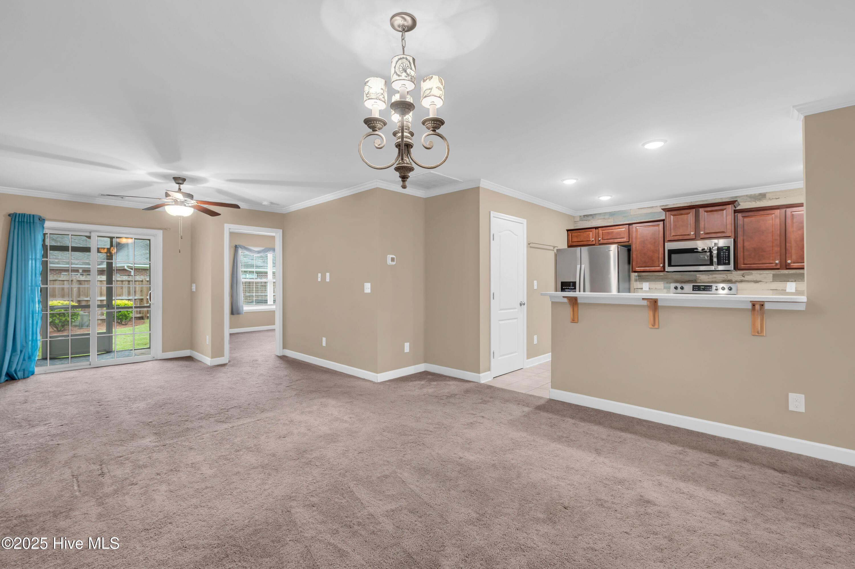 1074 brigeport way 00008