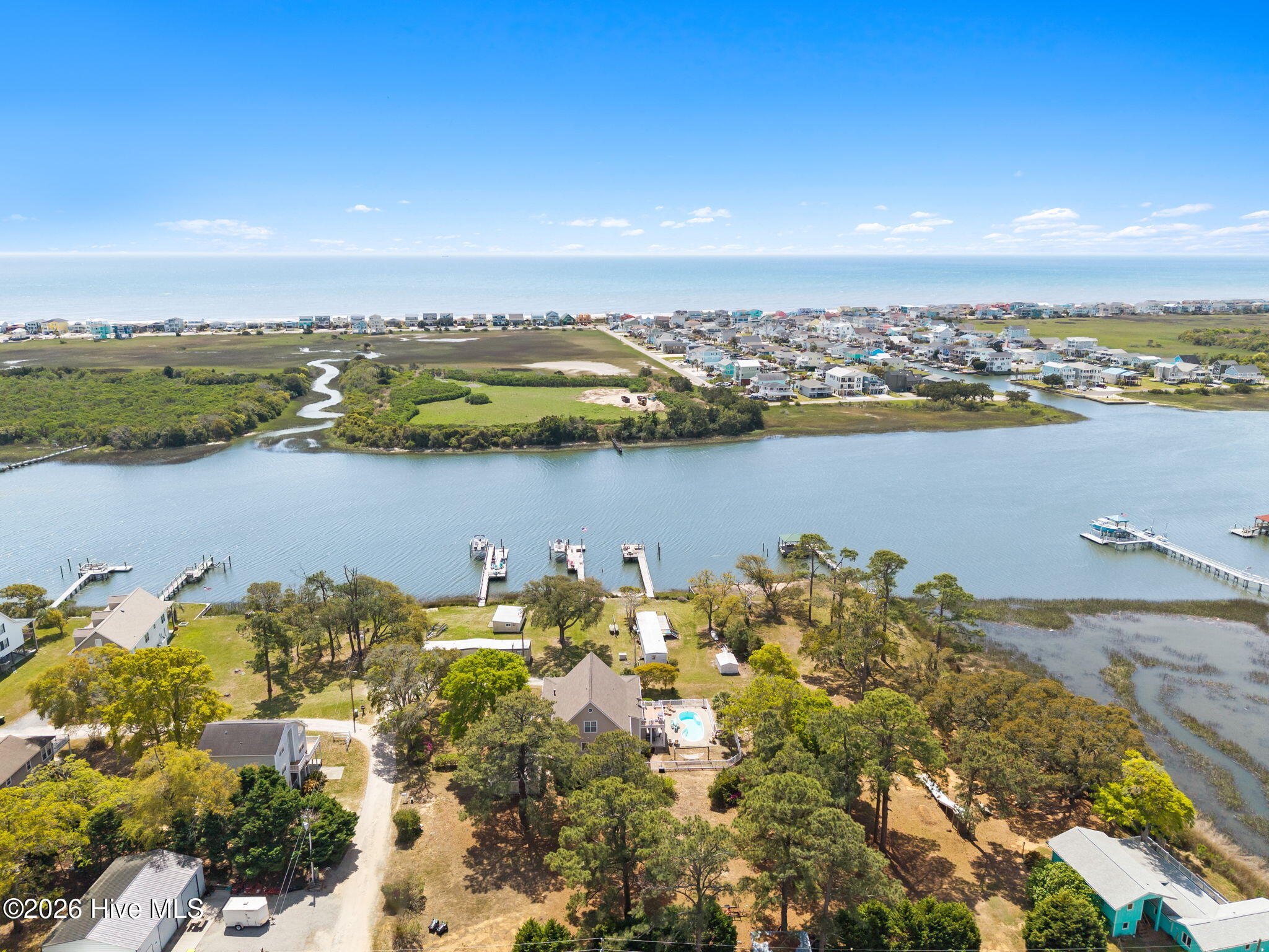 100566344 | Photo 75