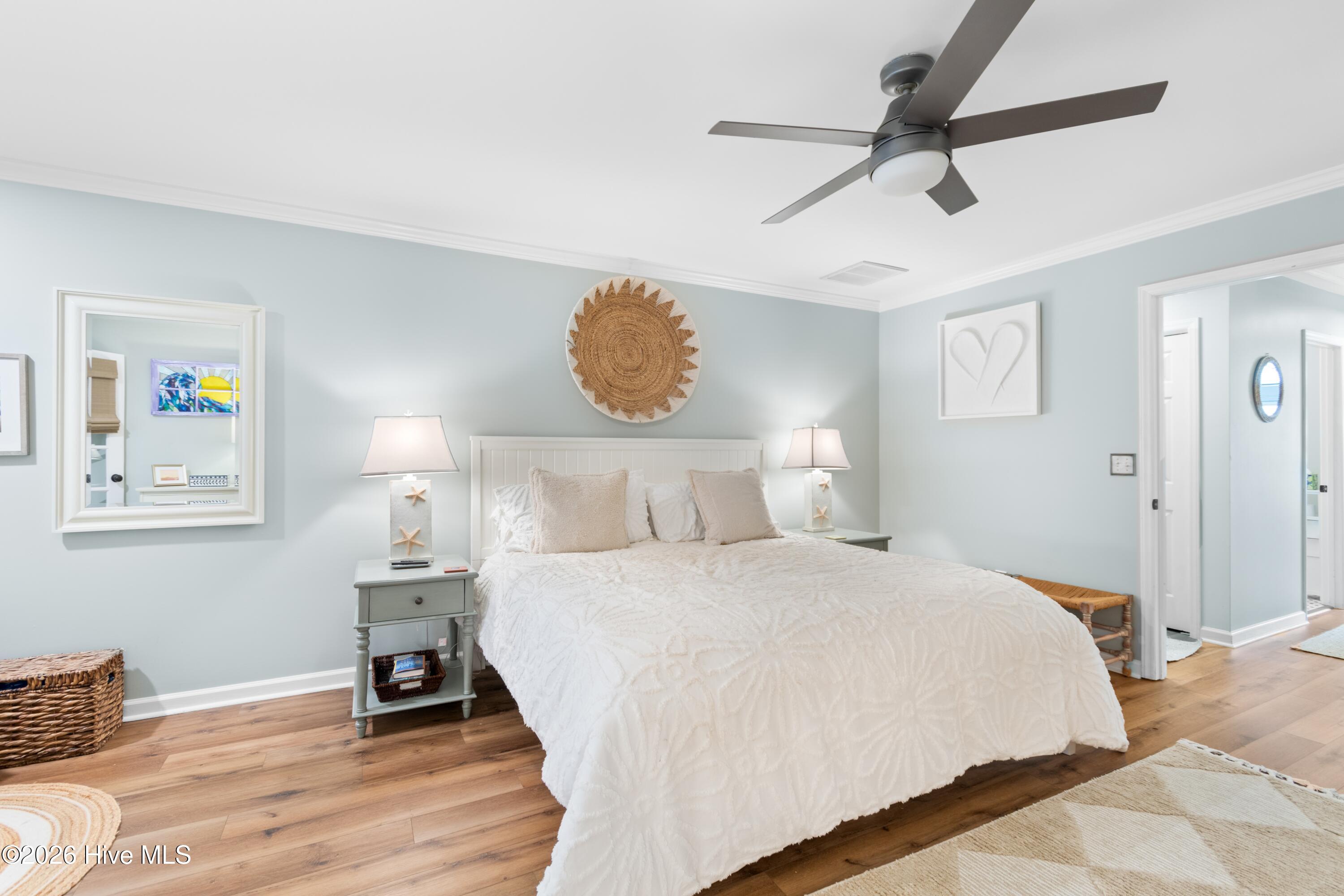 100558104 | Photo 41