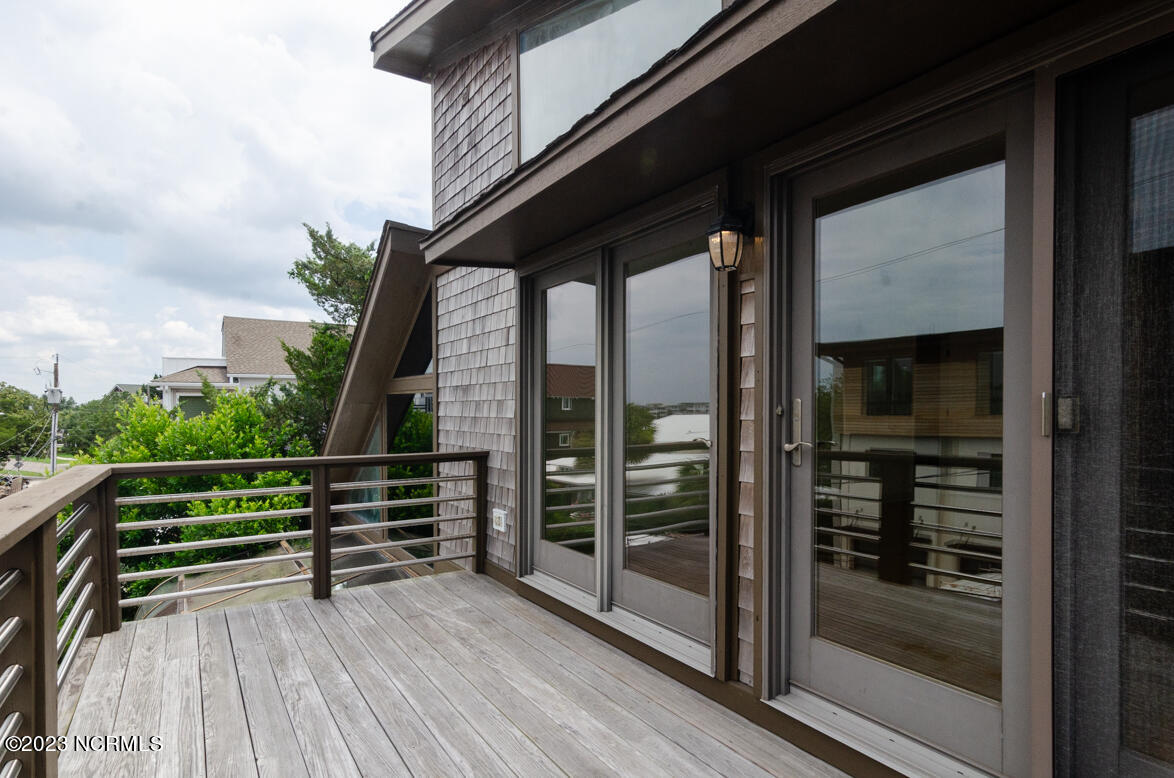 100568383 | Photo 20