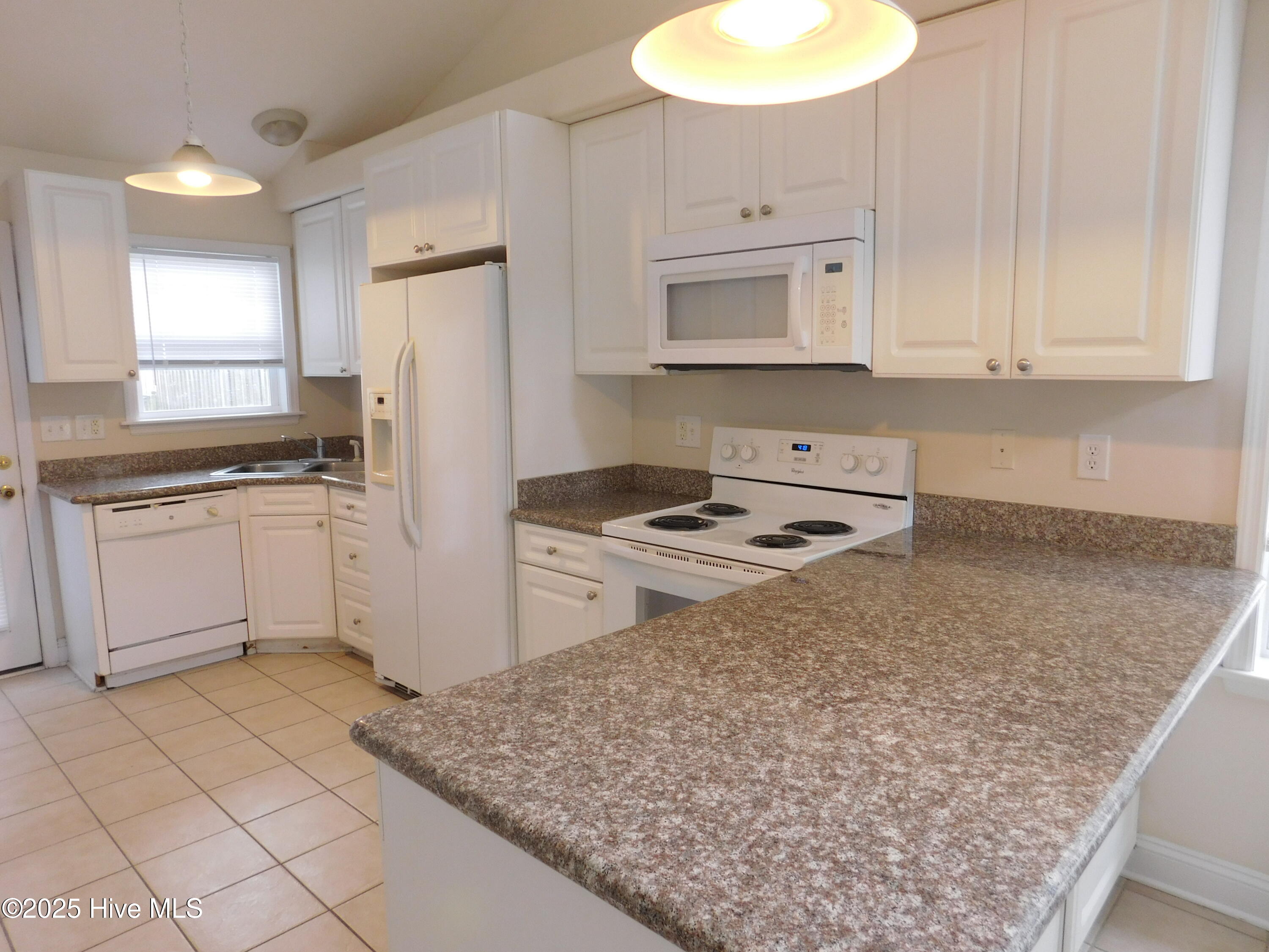 Homes for sale in New Bern, NC | 4021 Arbor Green Way #4021/4023/4209/4211/4301, New Bern, NC 28562 | MLS# 100541153