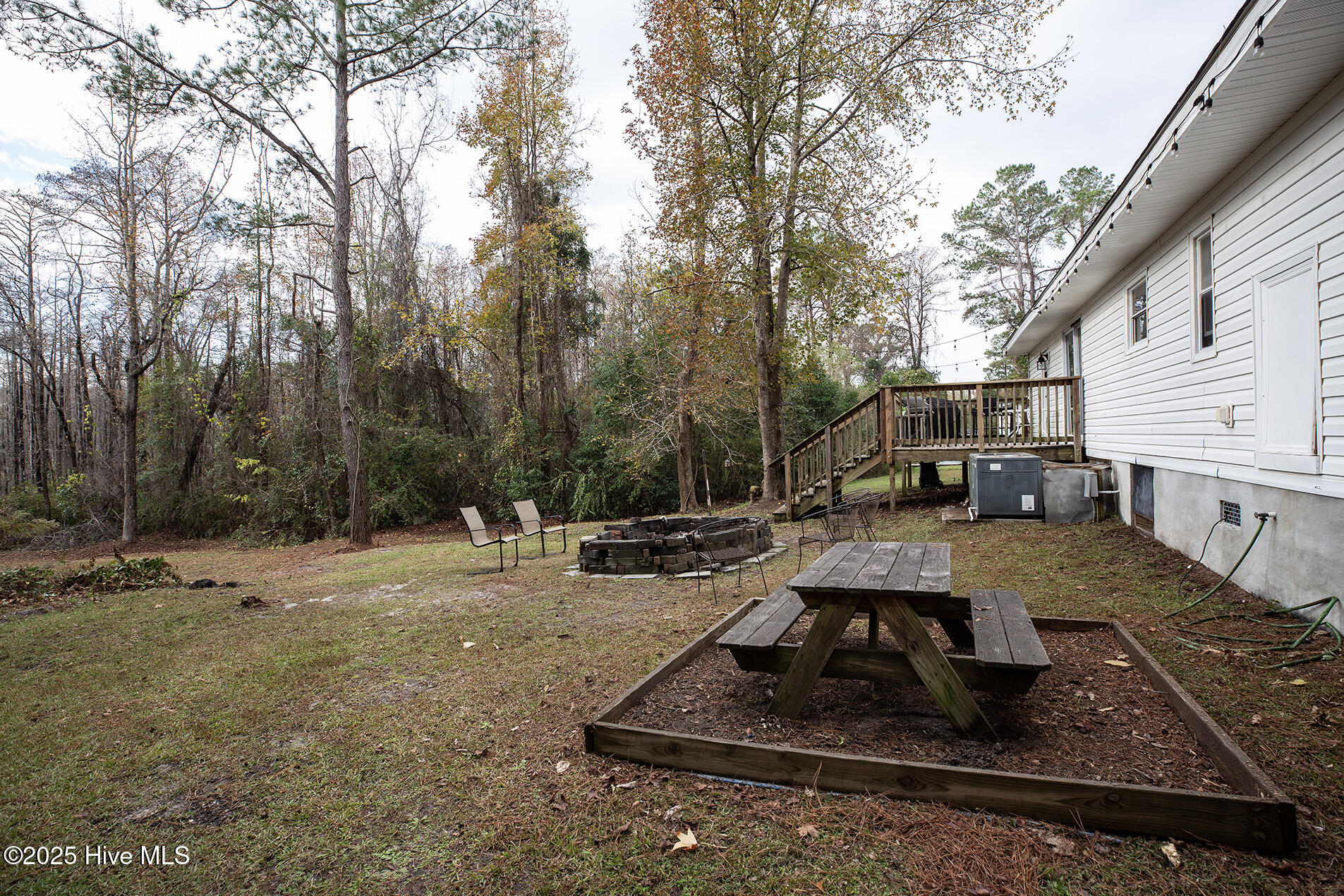 100544920 | Photo 38