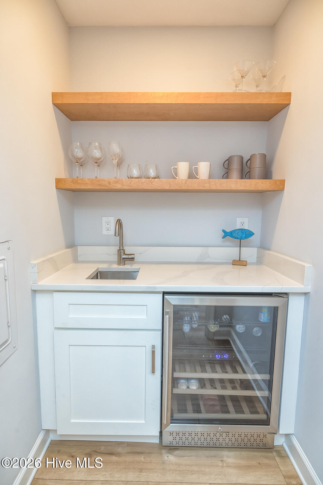 100553040 | Photo 23