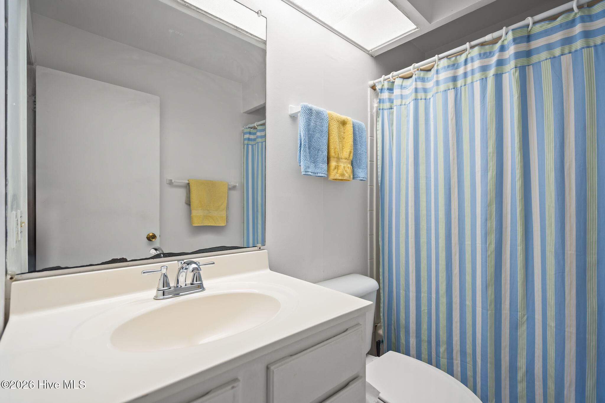 100558316 | Photo 28