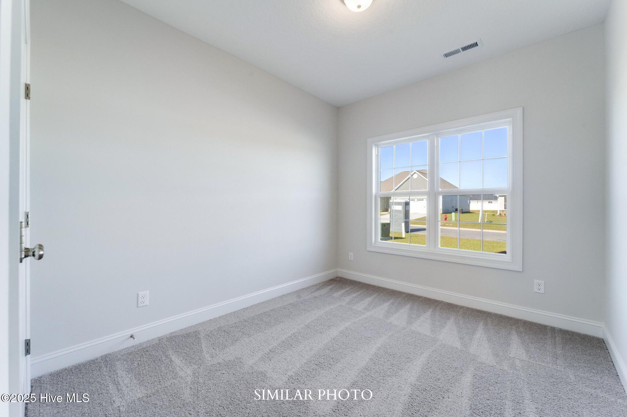 100521775 | Photo 33