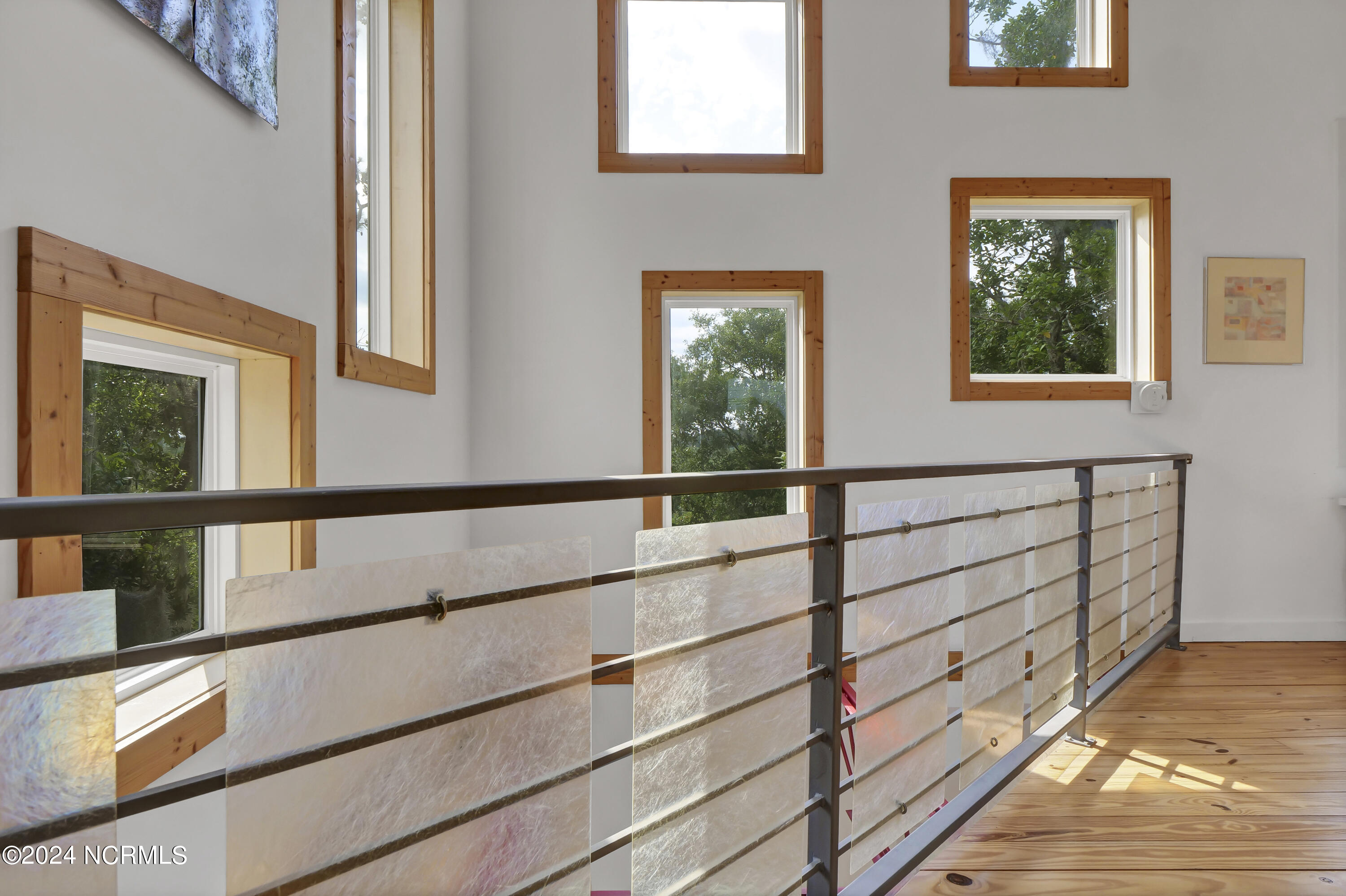 100497530 | Photo 41