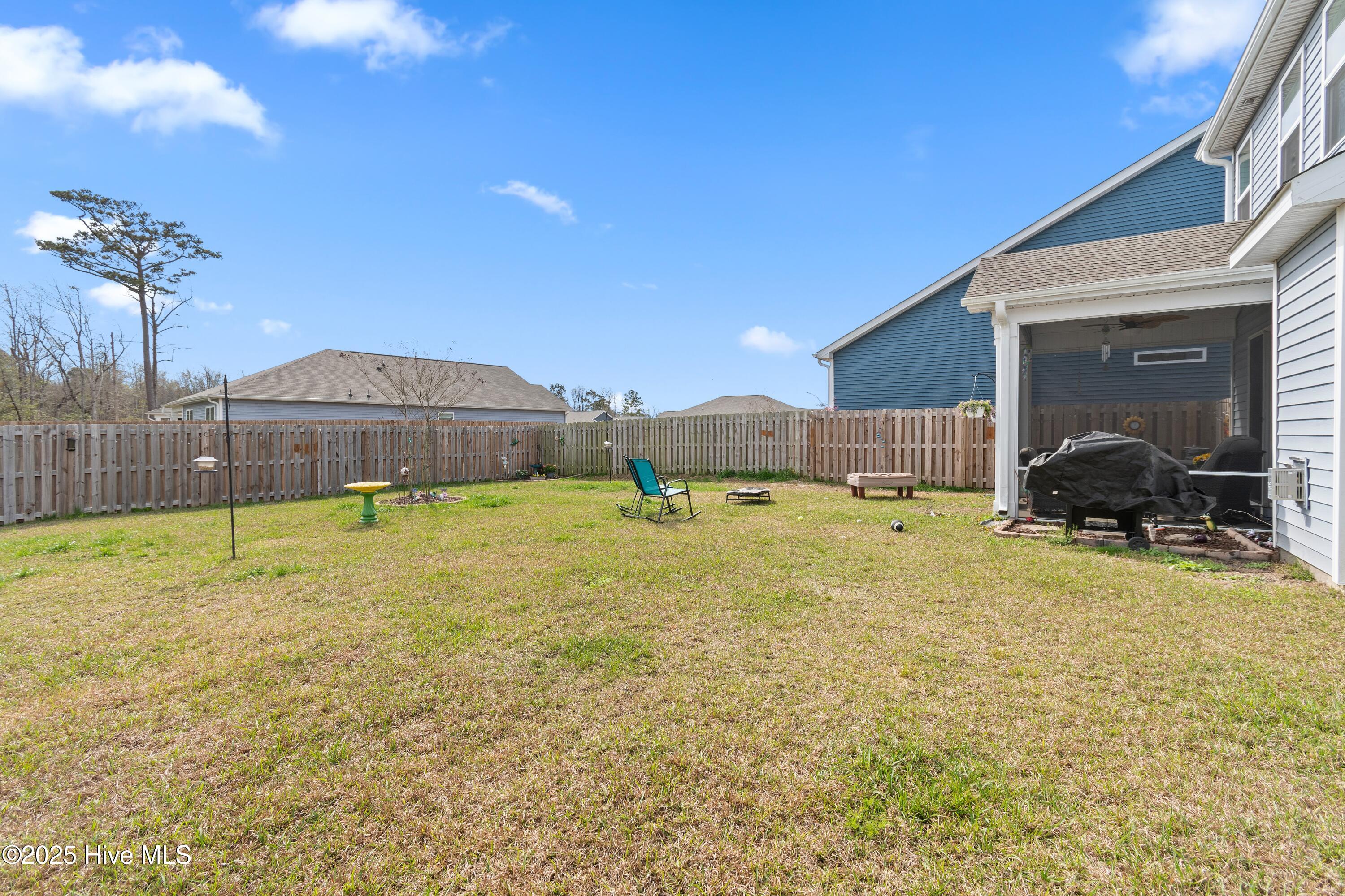 100497017 | Photo 32