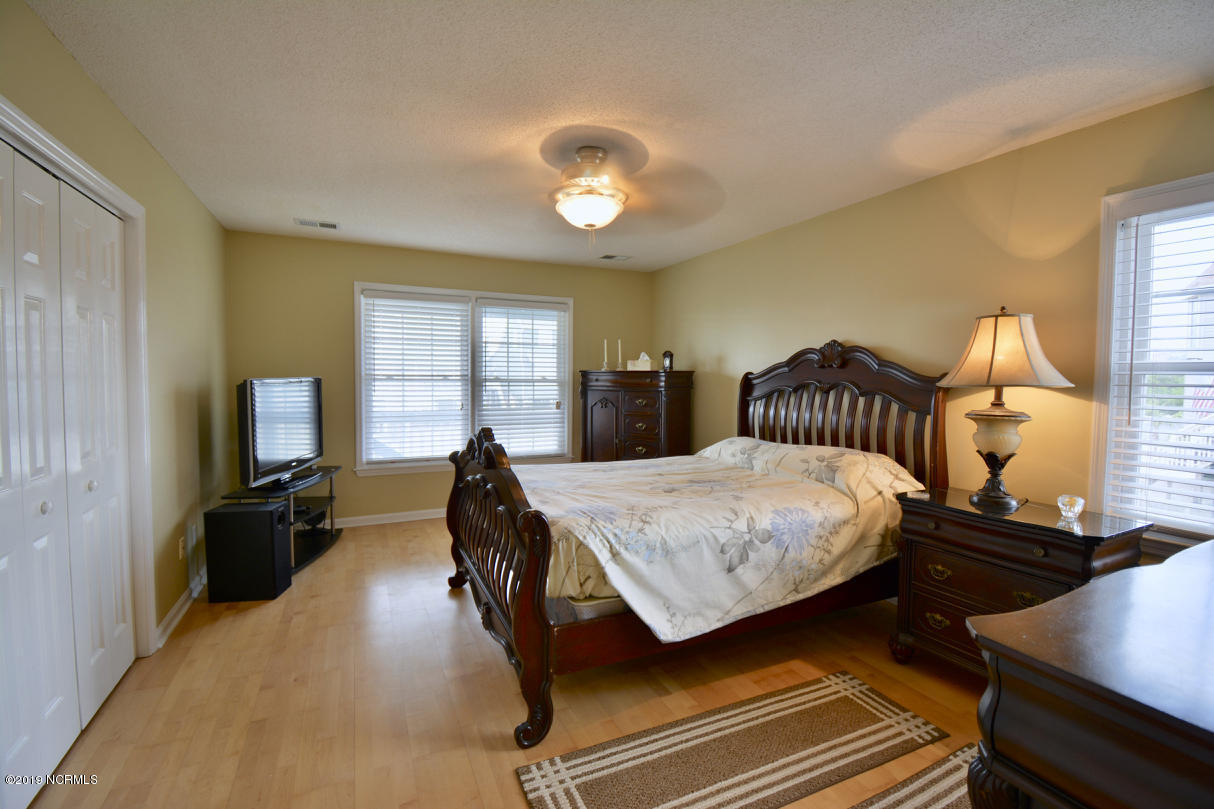 100504297 | Photo 13