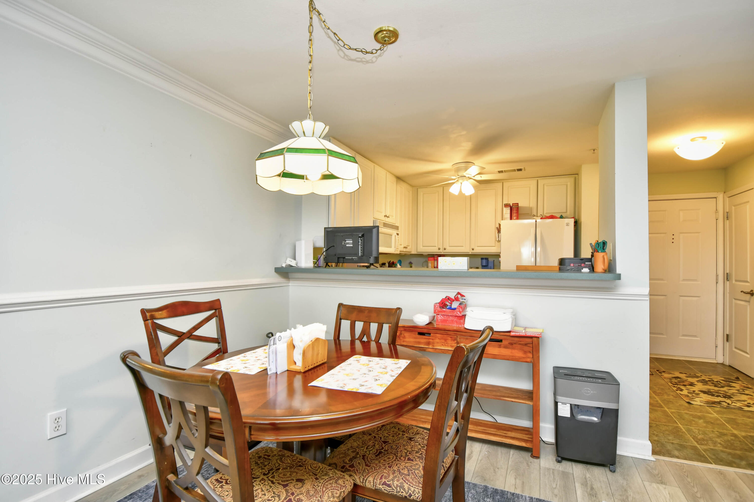 100523607 | Photo 12