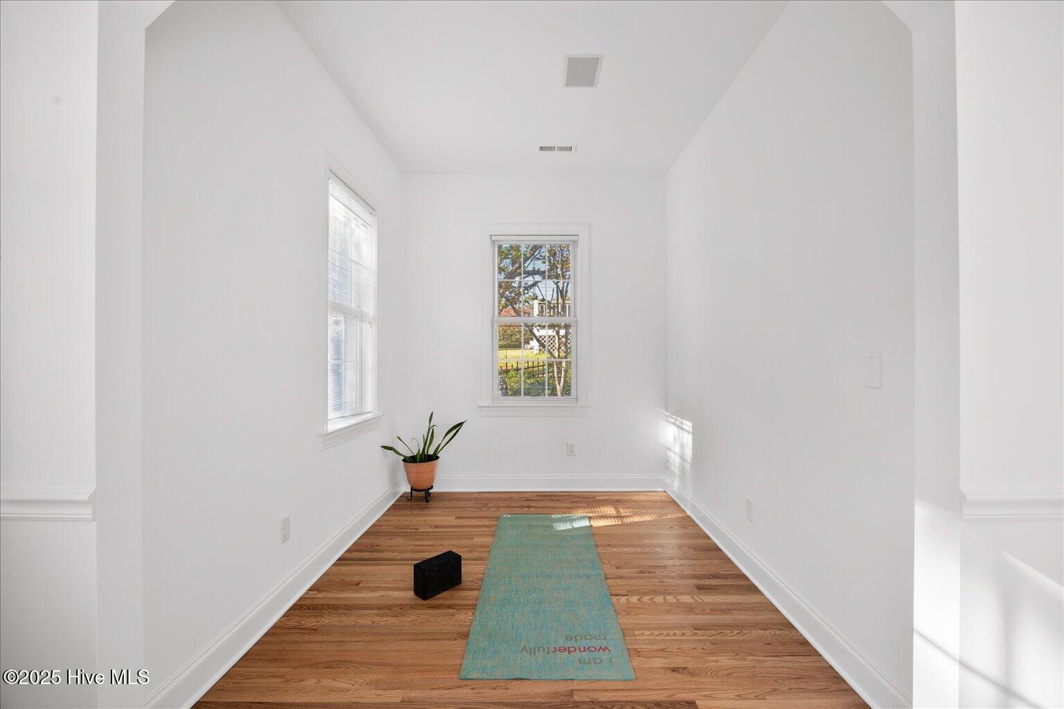 100539645 | Photo 36