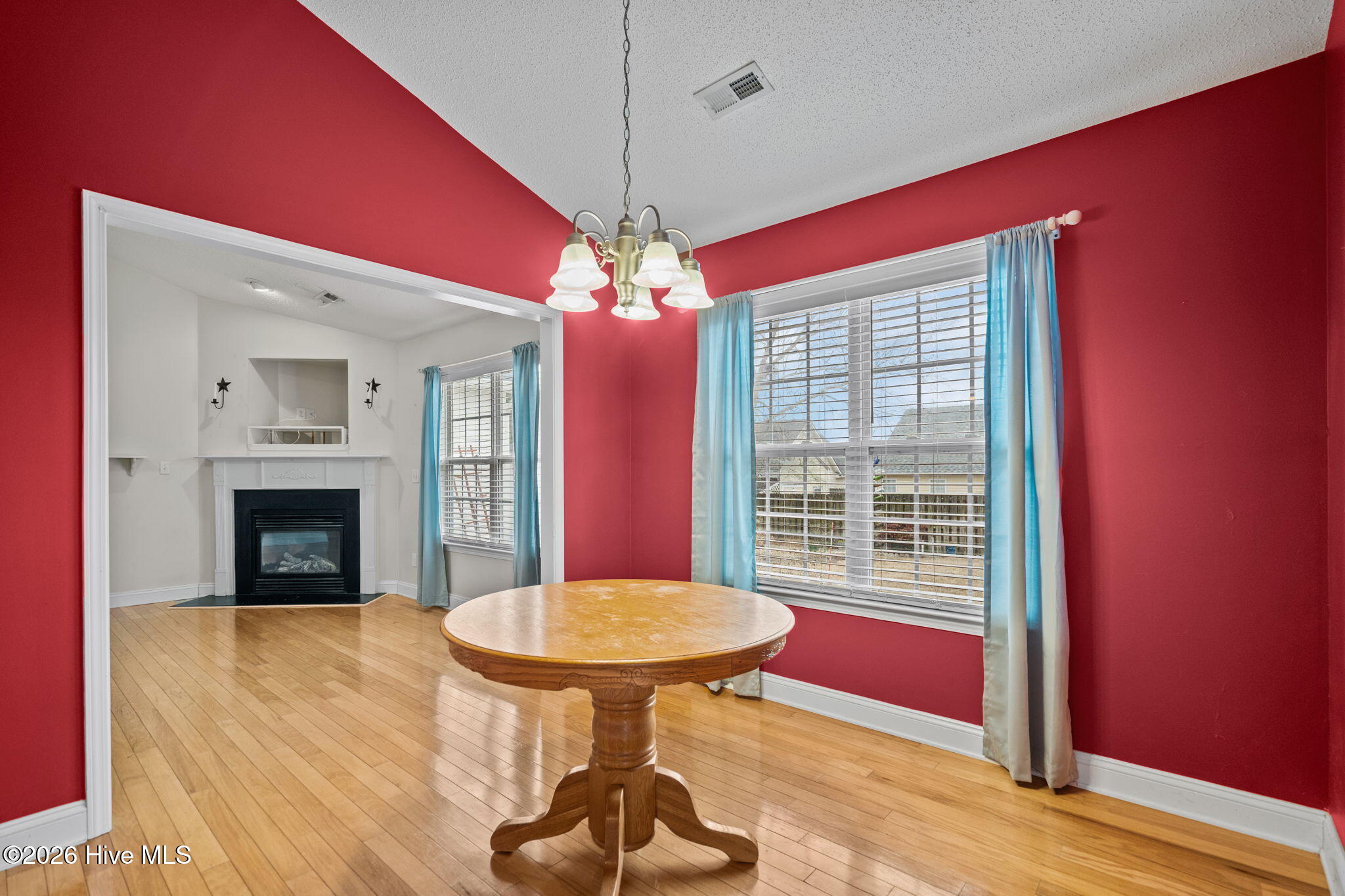 100552378 | Photo 21