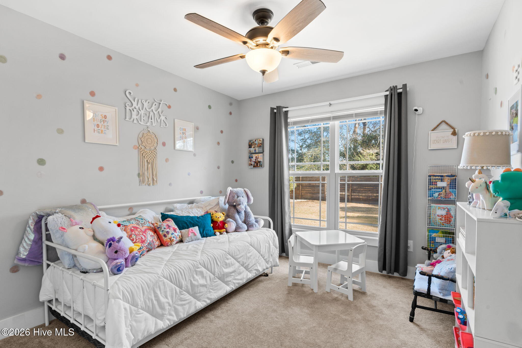 100557943 | Photo 26