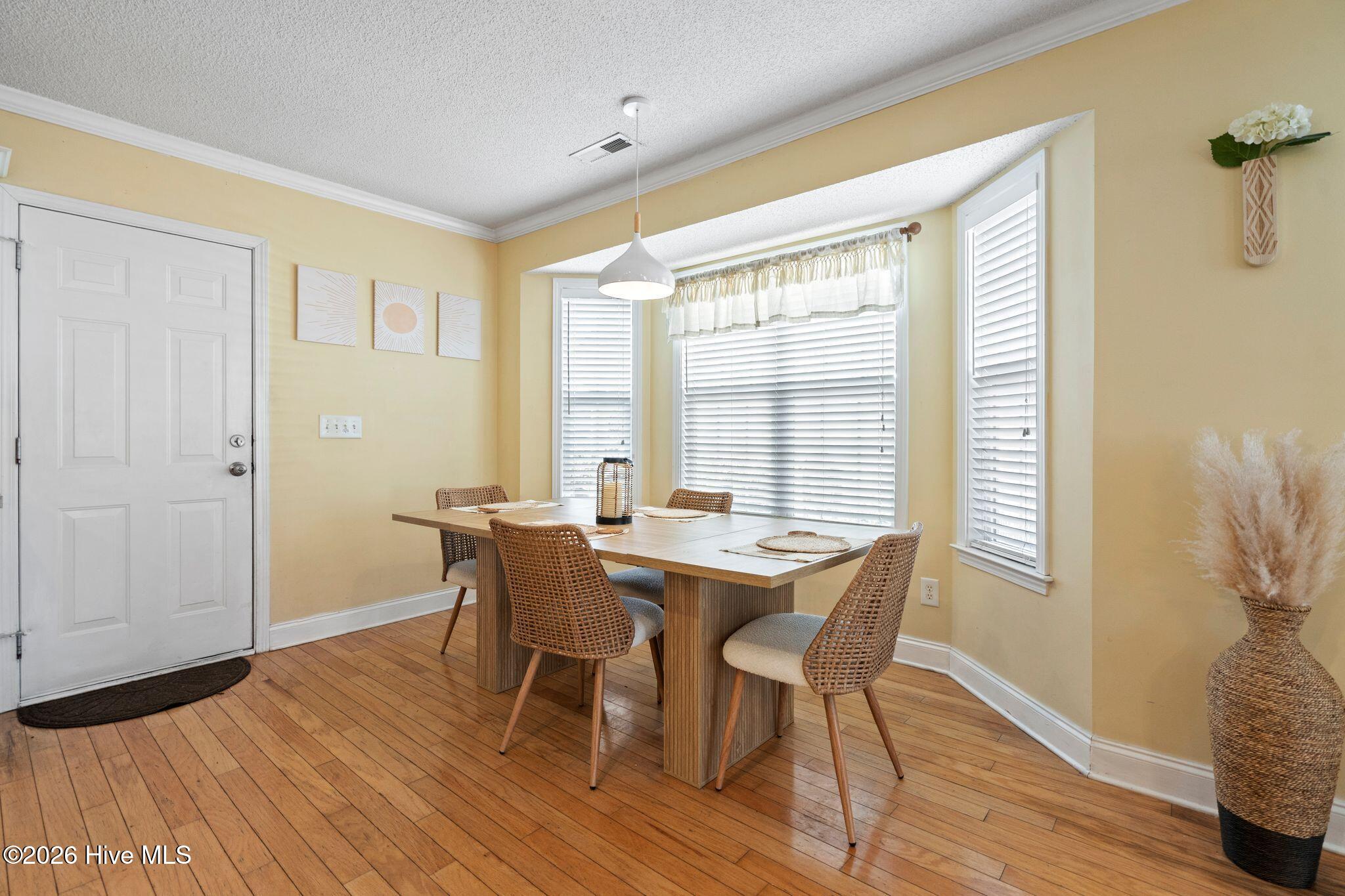 100554747 | Photo 14