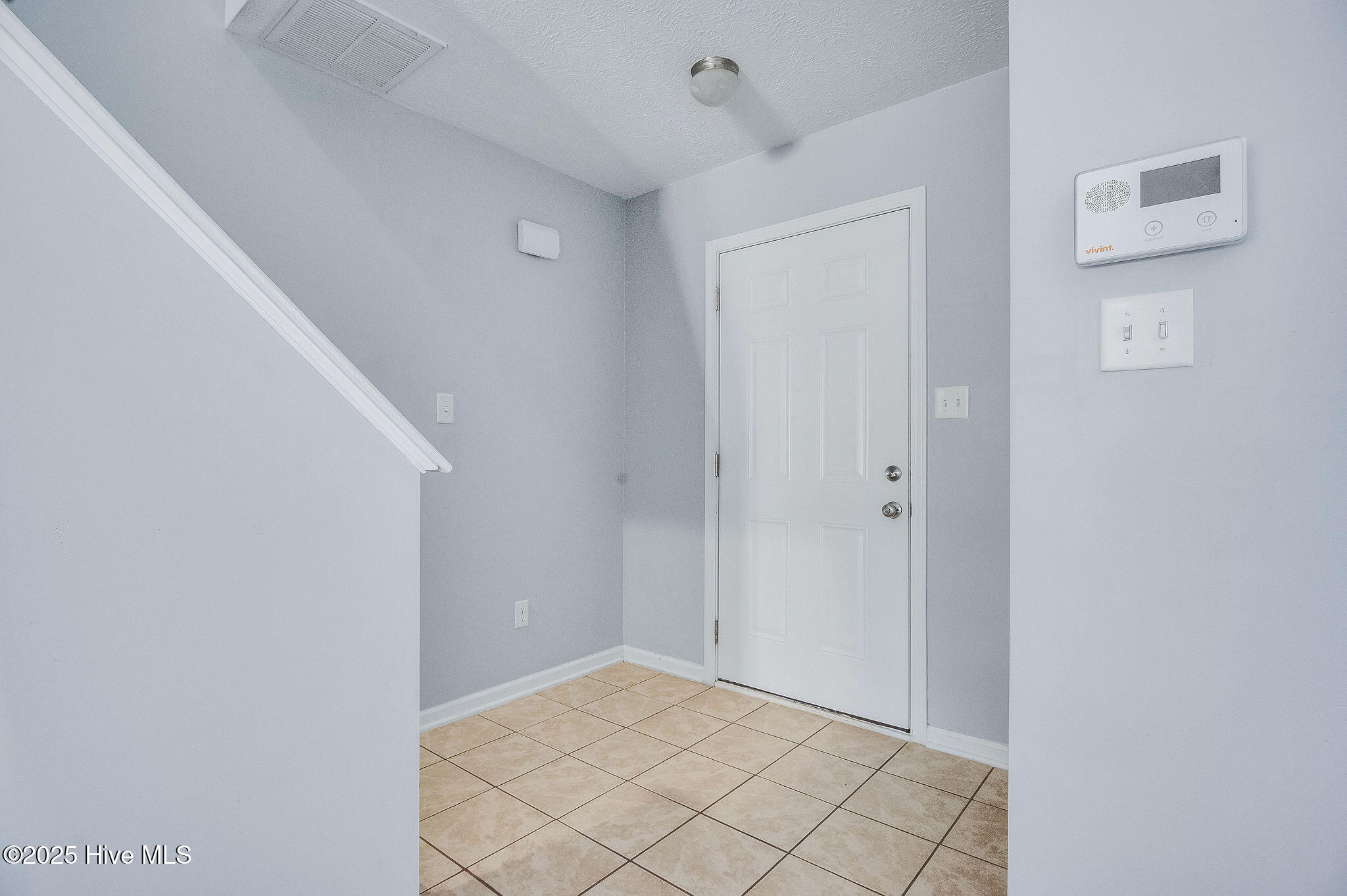 100541408 | Photo 16